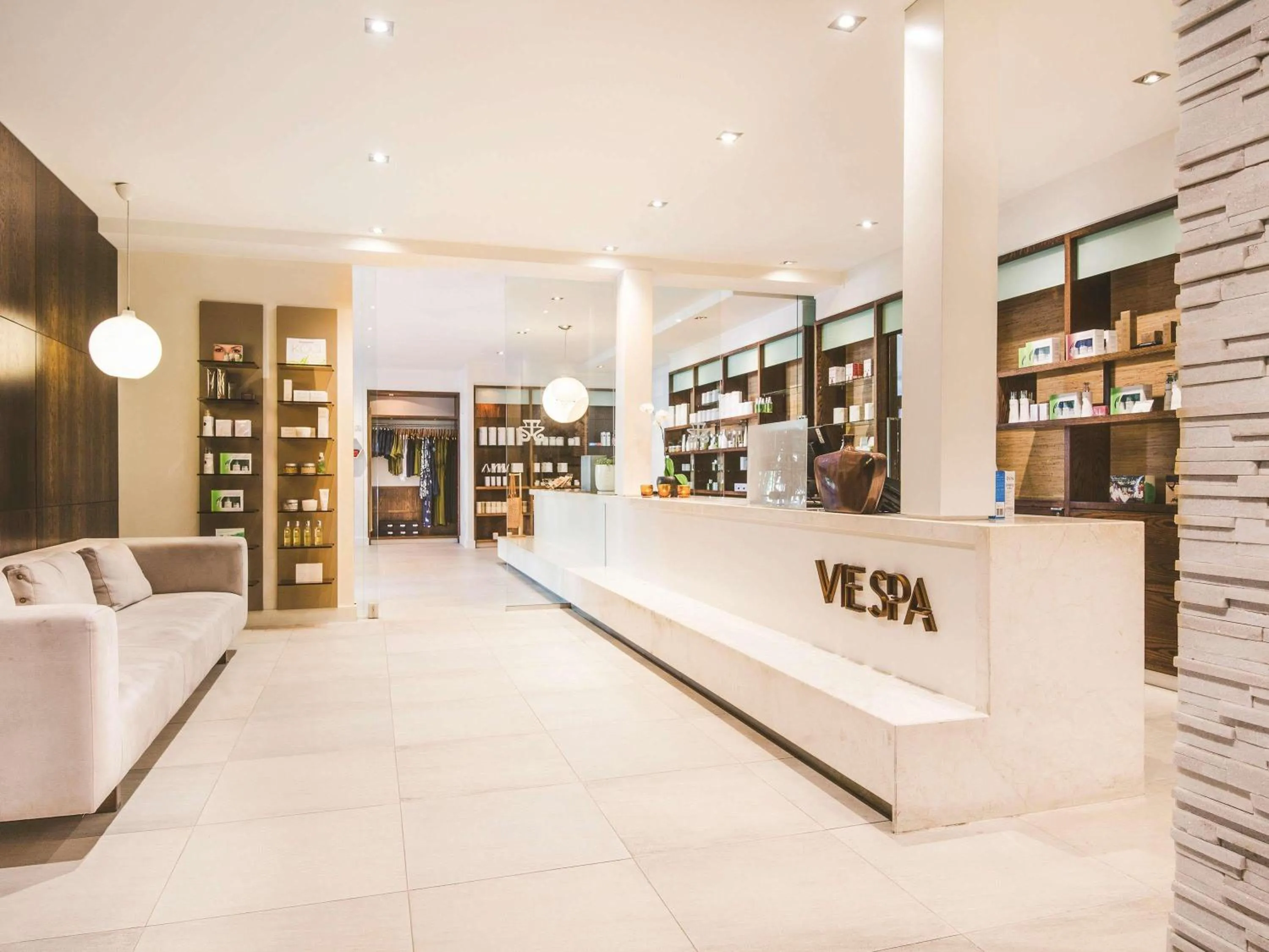 Spa and wellness centre/facilities in Pullman Palm Cove Sea Temple Resort & Spa