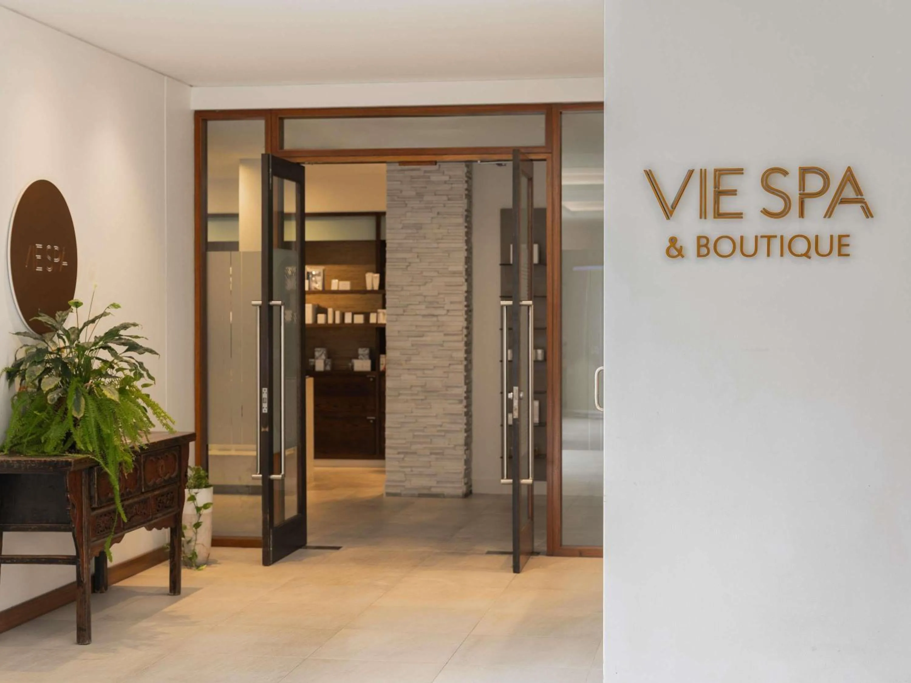 Spa and wellness centre/facilities in Pullman Palm Cove Sea Temple Resort & Spa