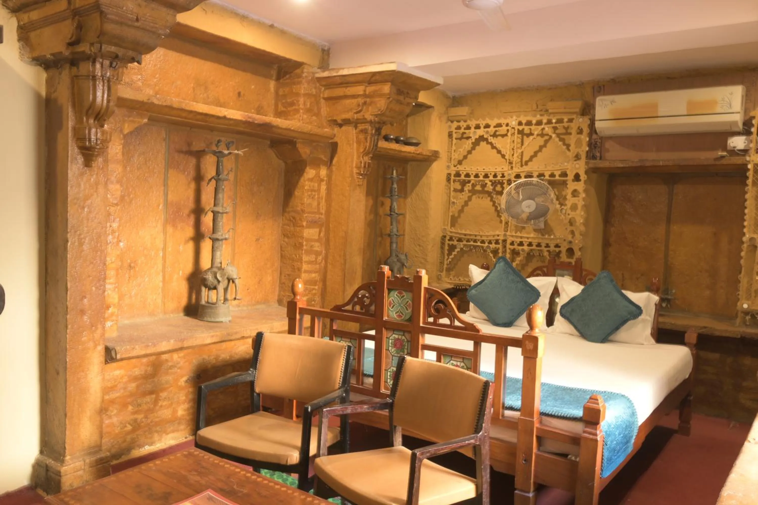 Bed in Deepak Hotel & Restaurant