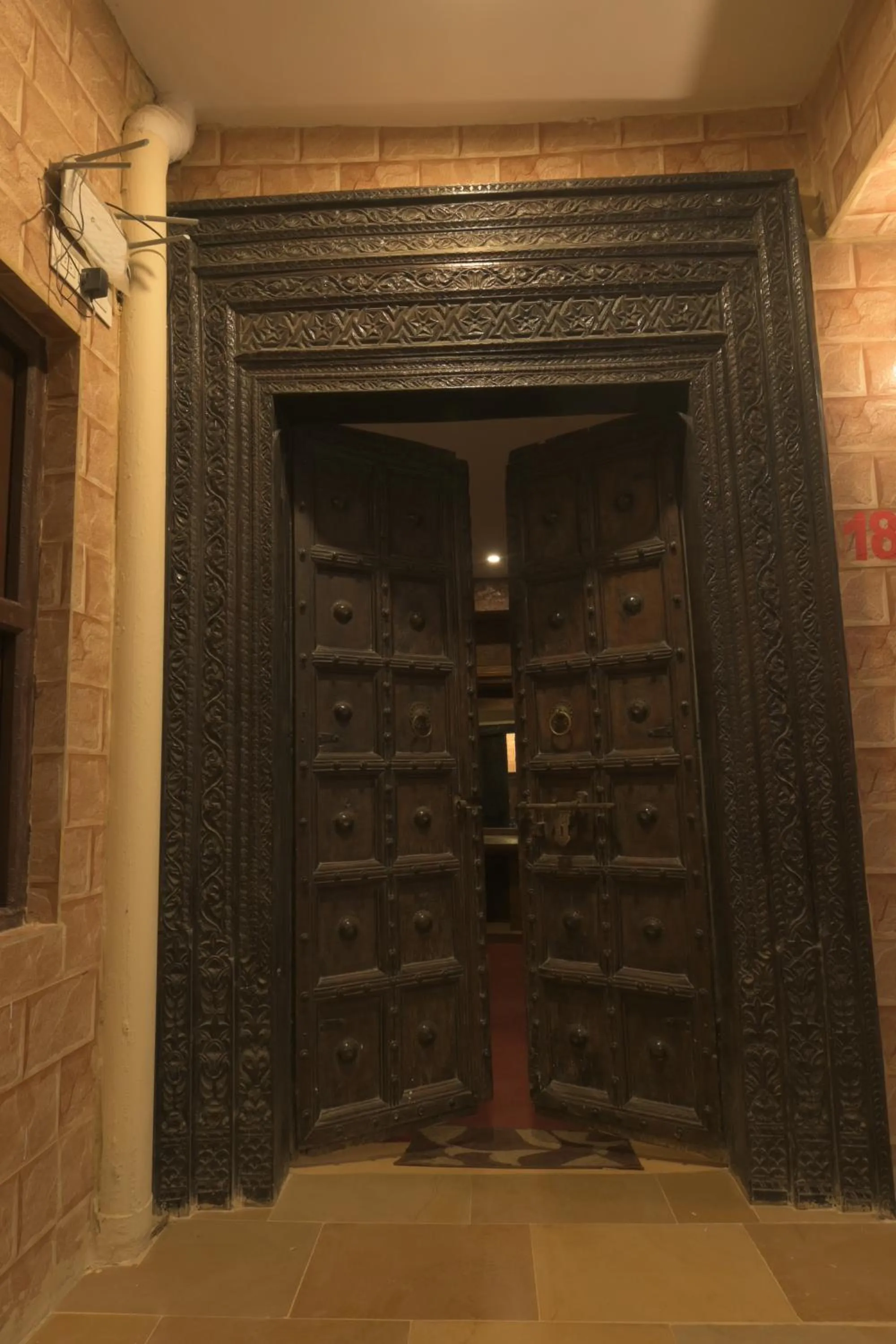 Deepak Hotel & Restaurant