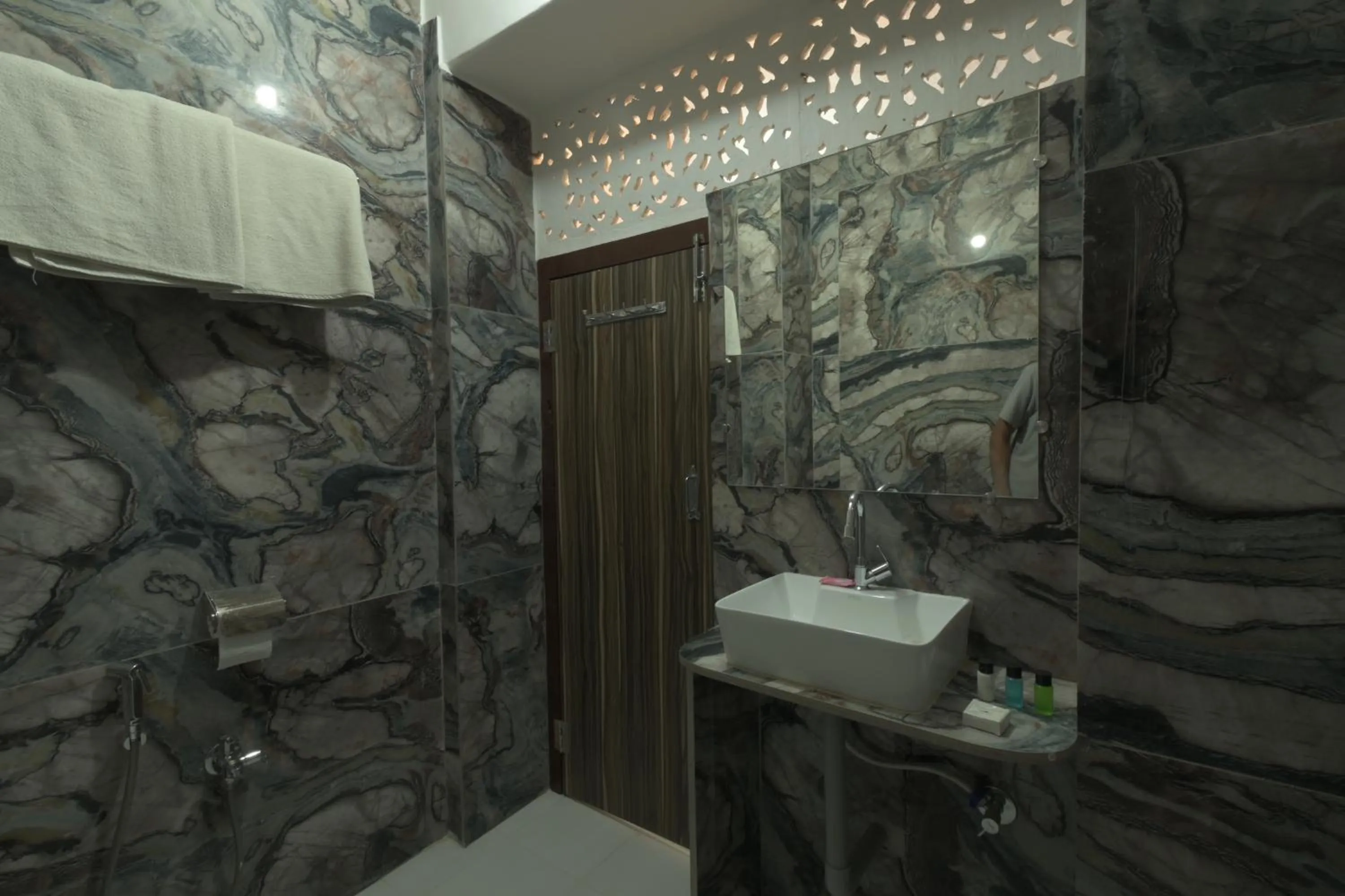 Bathroom in Deepak Hotel & Restaurant