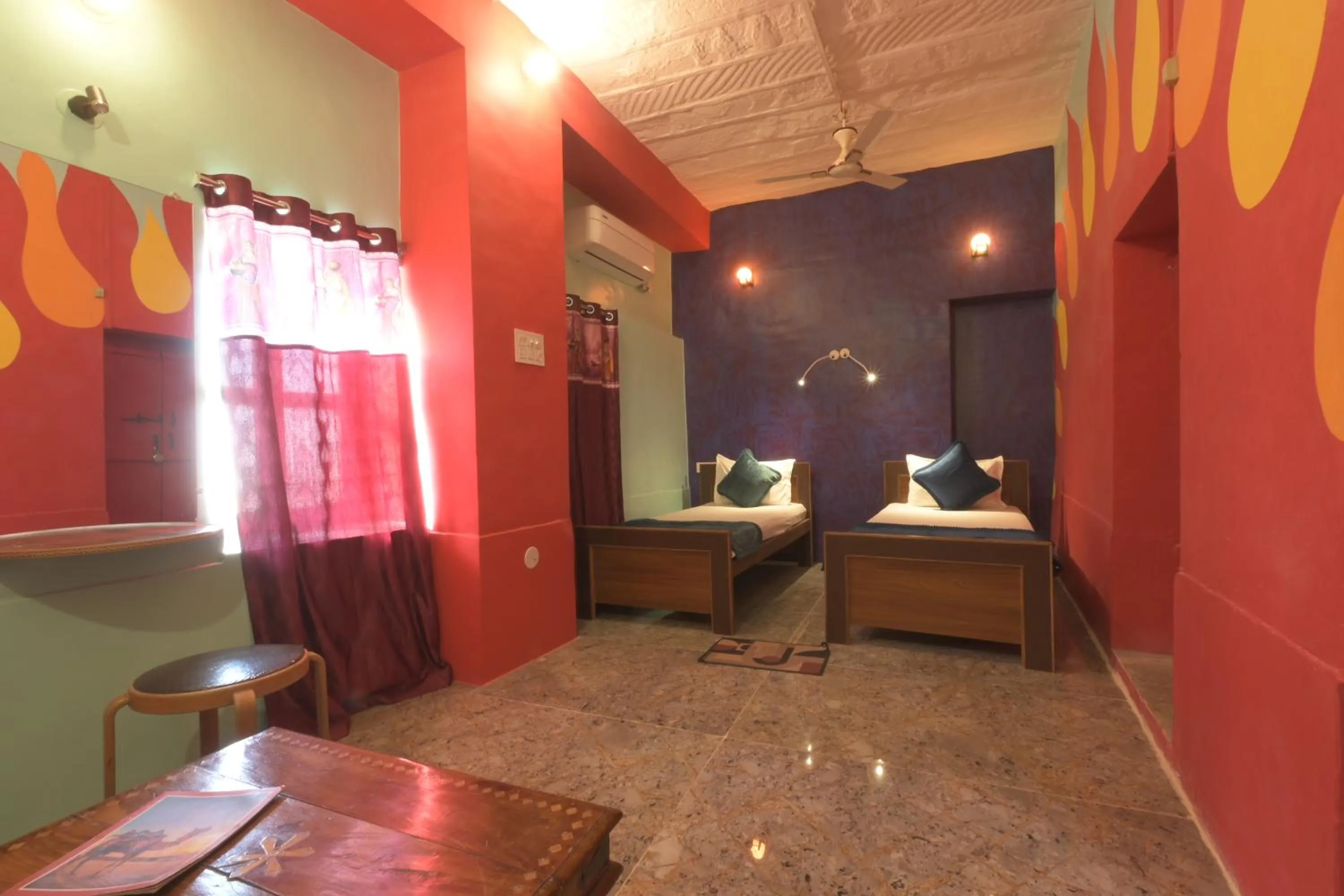 Deepak Hotel & Restaurant