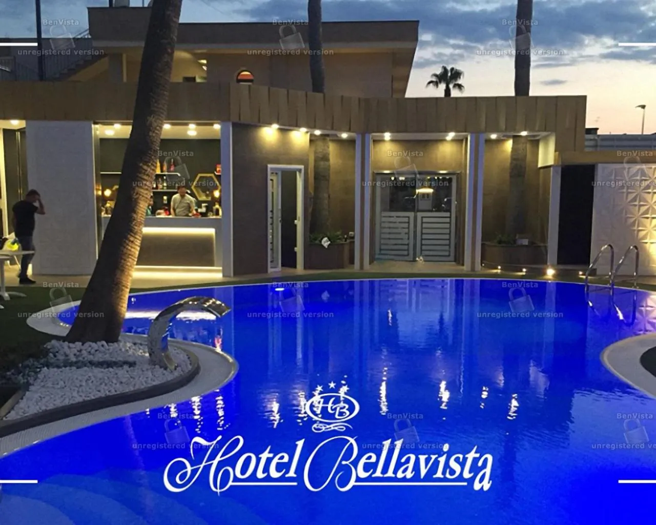 Swimming pool in Hotel Bellavista