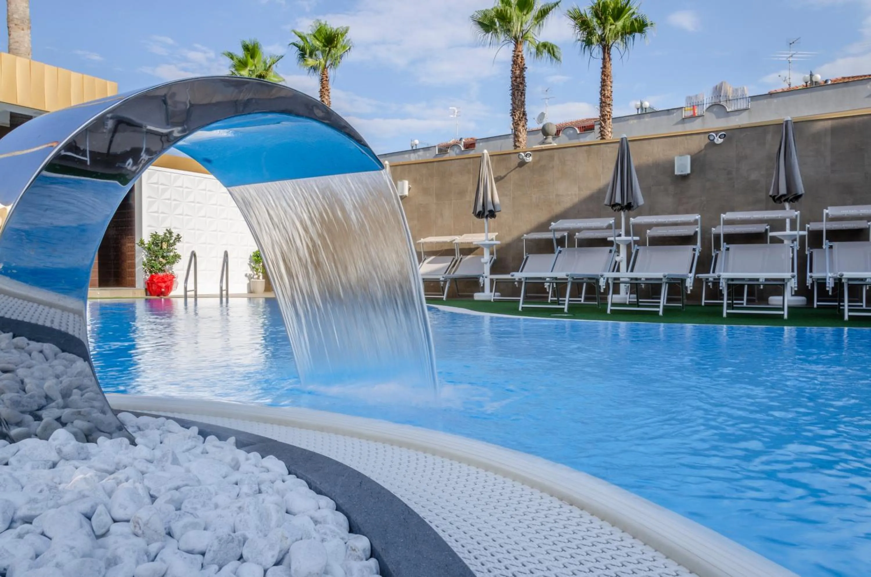 Swimming pool in Hotel Bellavista
