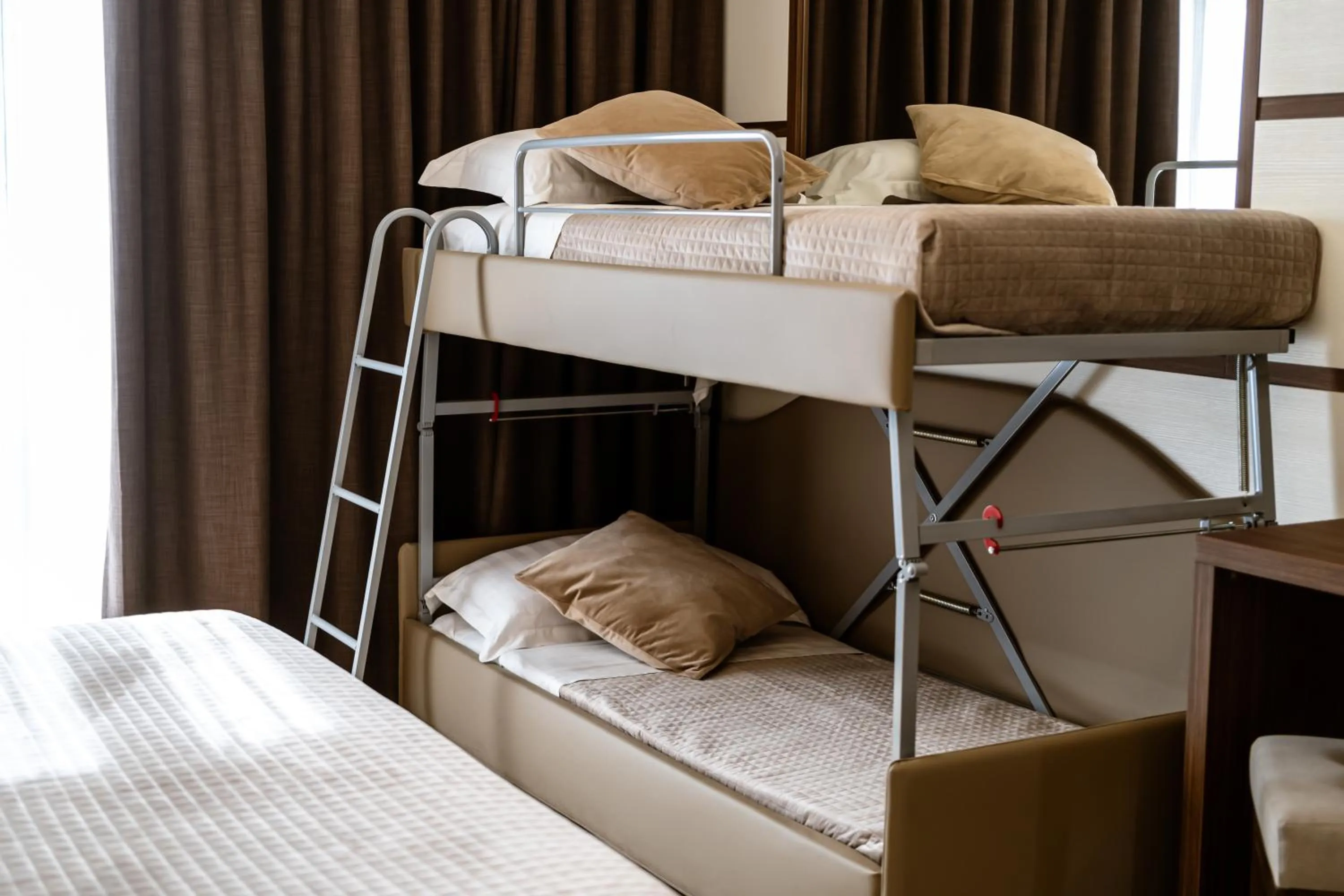 bunk bed, Bed in Hotel Bellavista