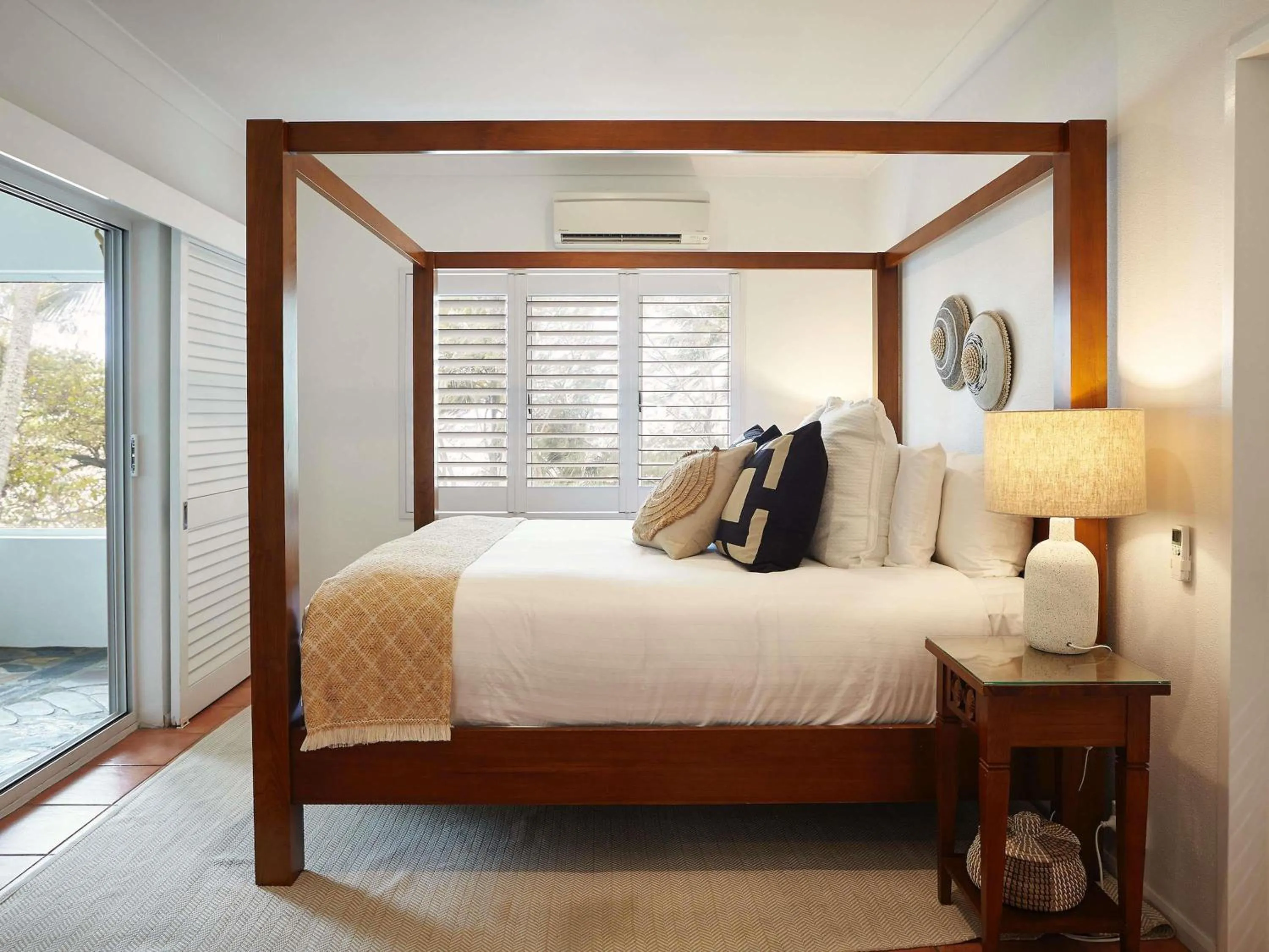Bed in The Reef House Adults Retreat - Enjoy 28 Complimentary Inclusions