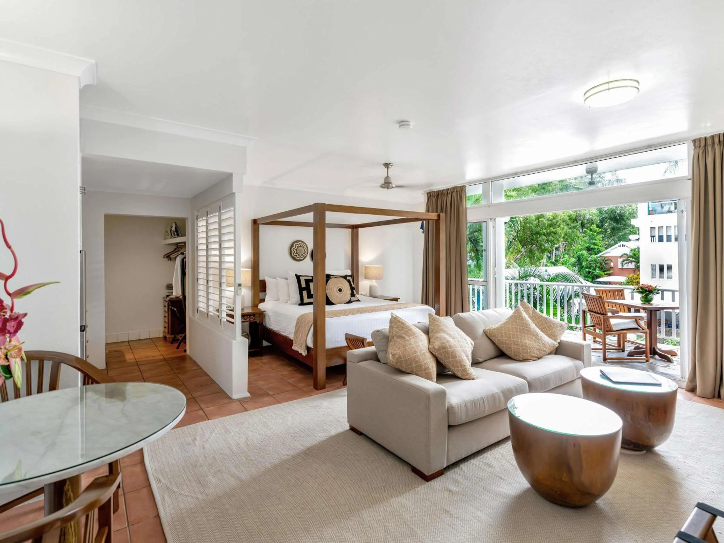 Bedroom, Bed in The Reef House Adults Retreat - Enjoy 28 Complimentary Inclusions