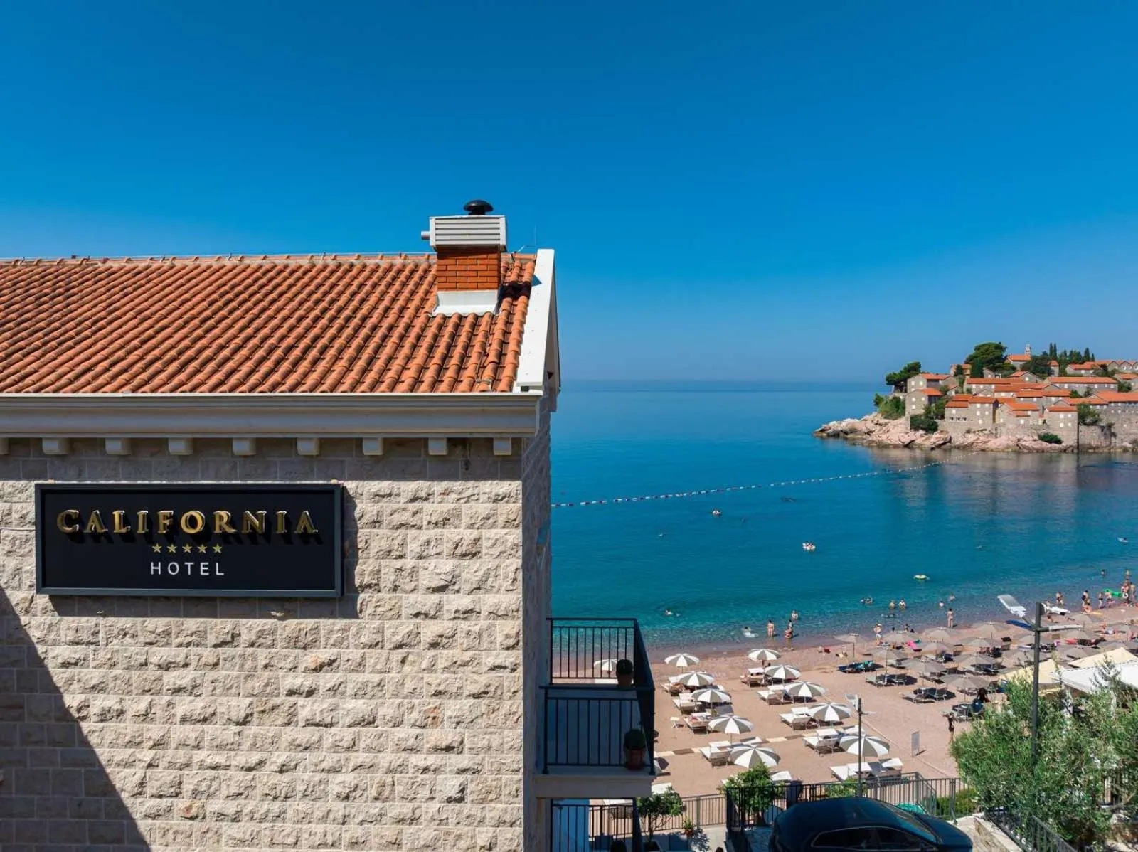 Property building in Hotel California by Aycon