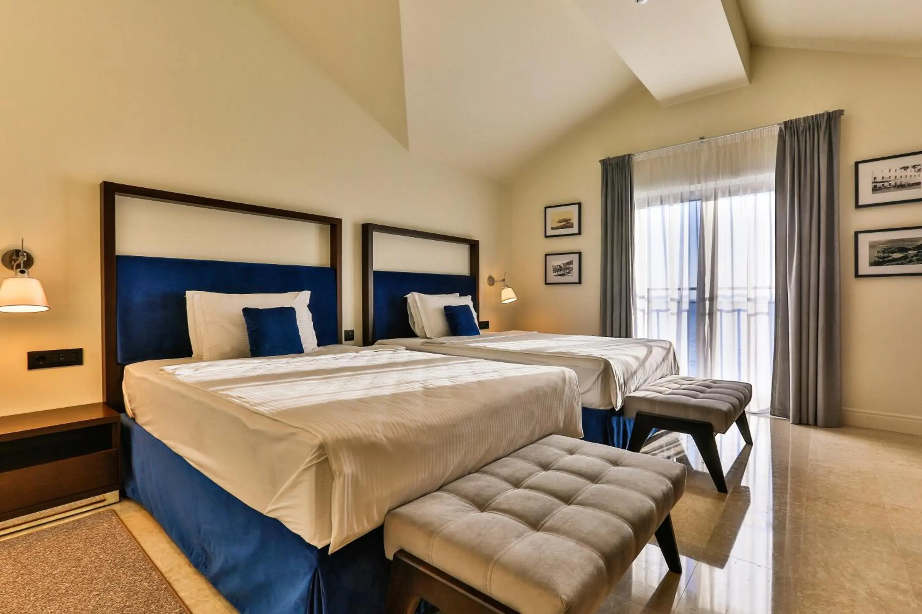 Bedroom, Bed in Hotel California by Aycon Bedroom, Bed in Hotel California by Aycon