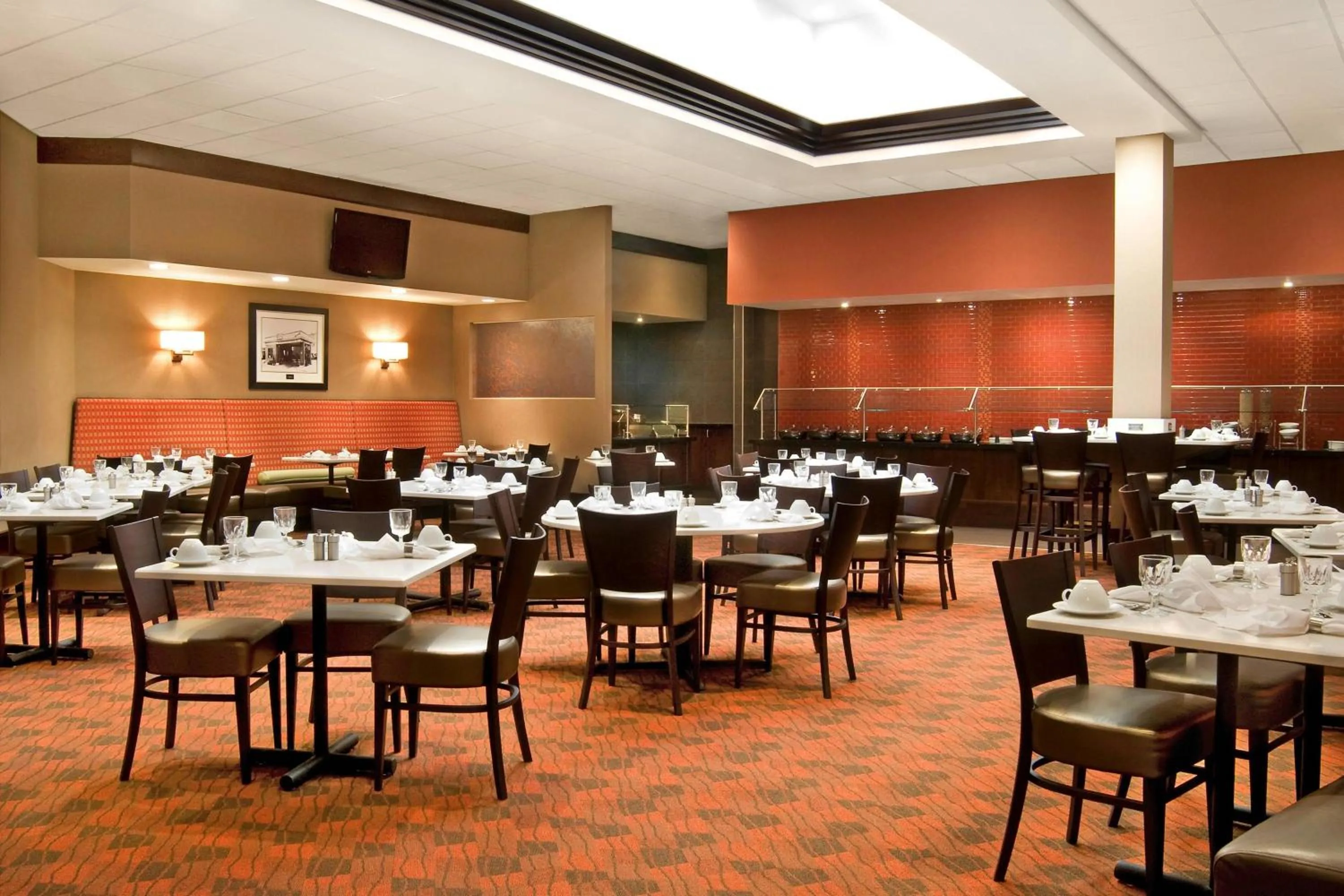 Restaurant/places to eat in Sheraton Imperial Hotel Raleigh-Durham Airport at Research Triangle Park
