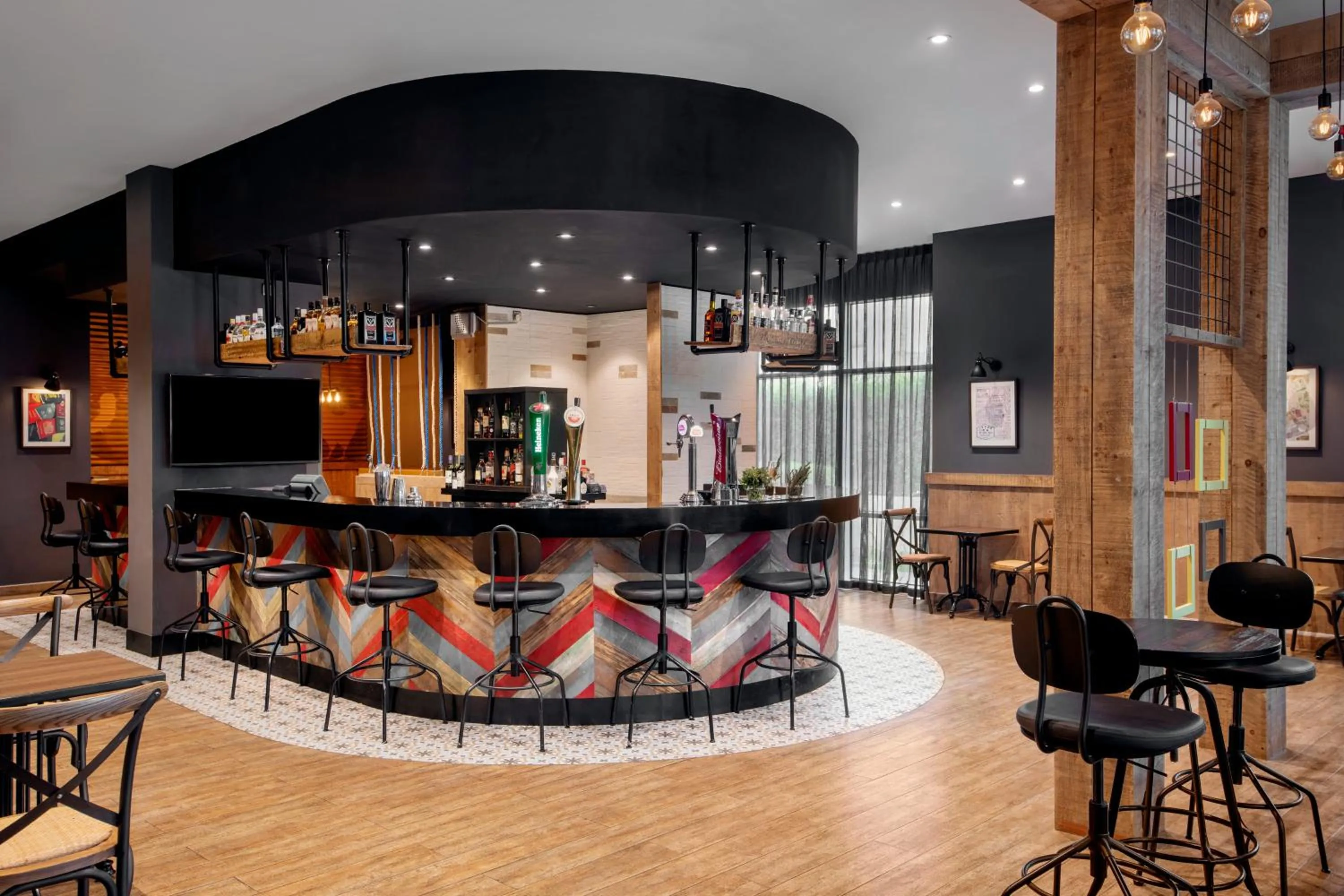 Lounge or bar in Ibis Al Barsha