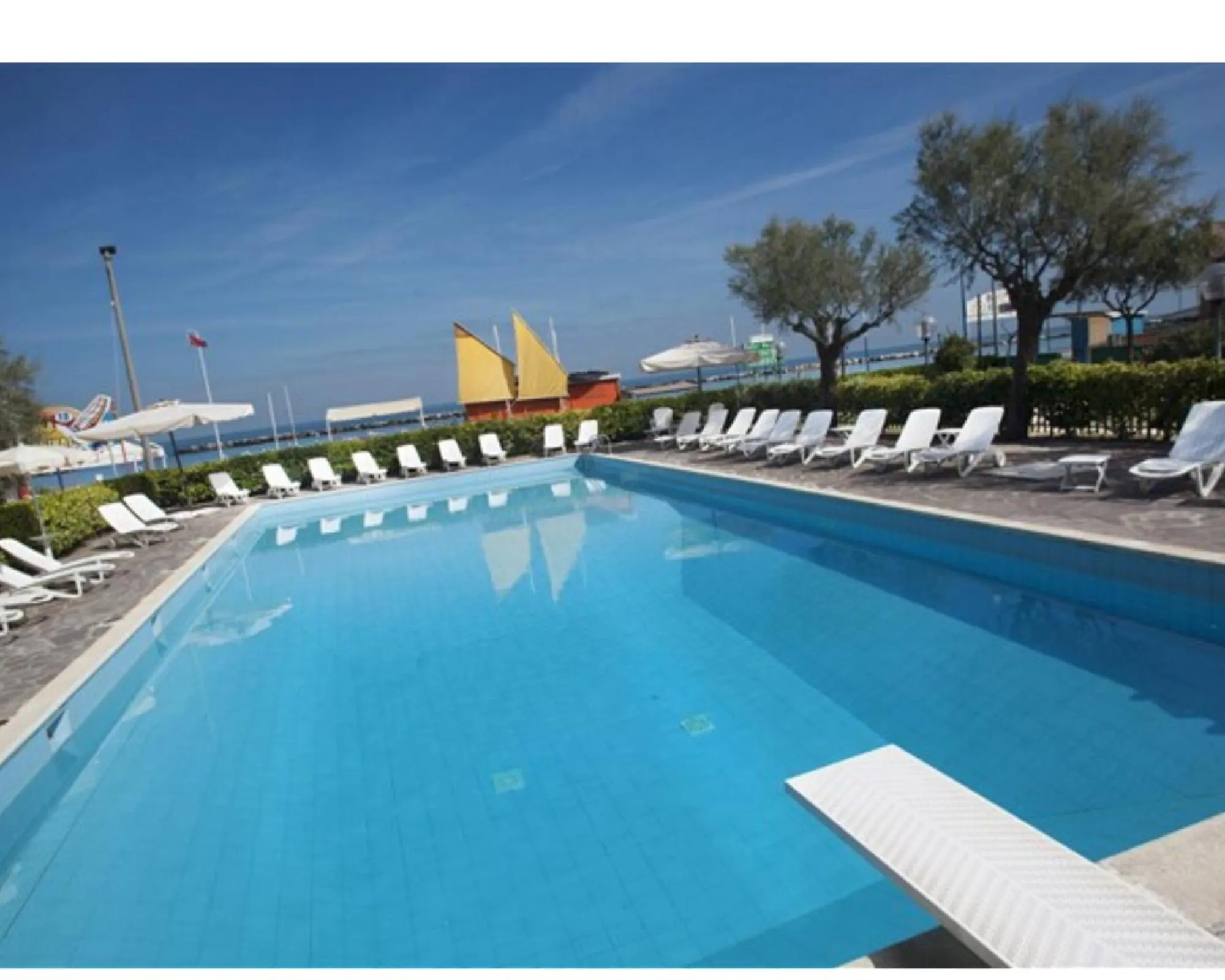 Swimming pool in Hotel Residenza Giardino