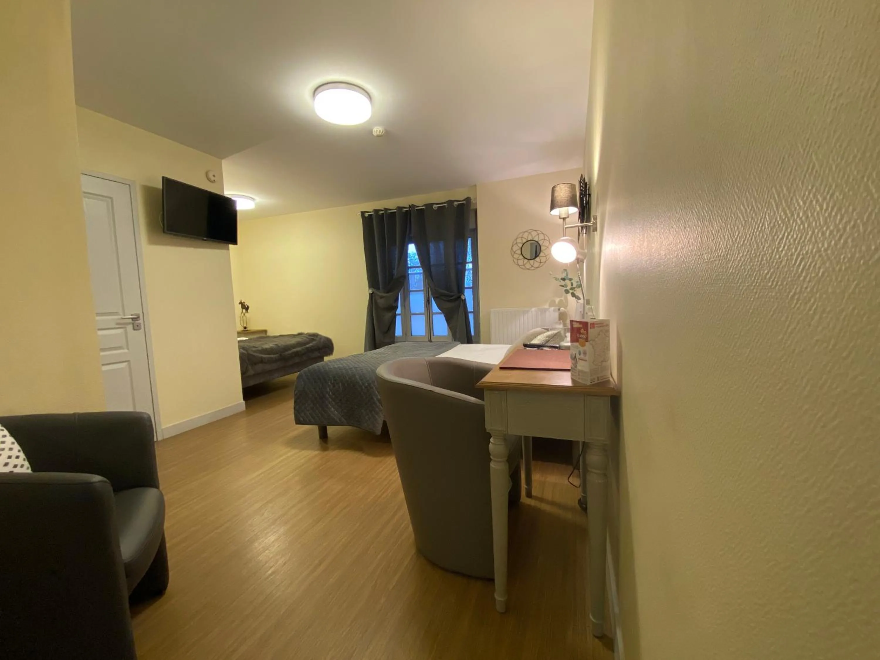Comfort Family Room in Hôtel Relais du Loir