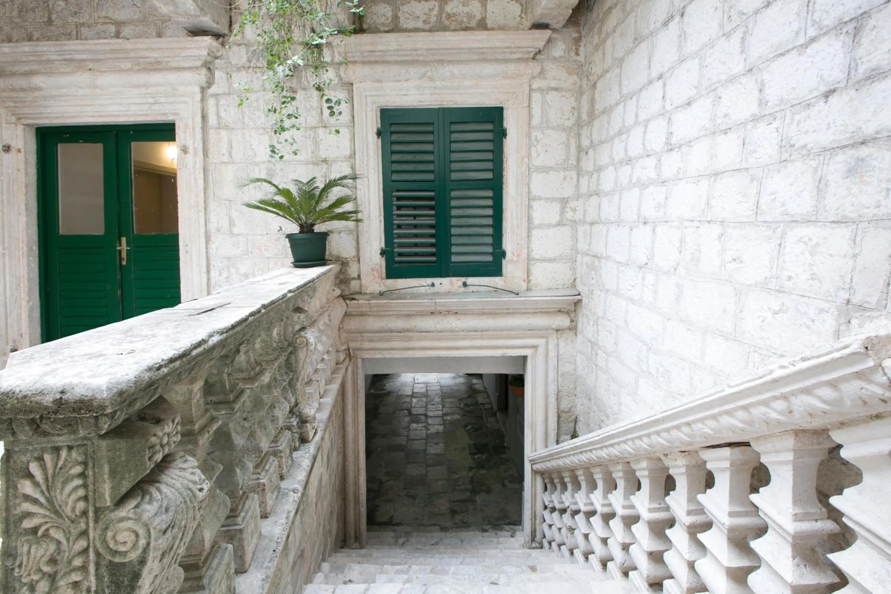 P.S. Cattaro Apartments