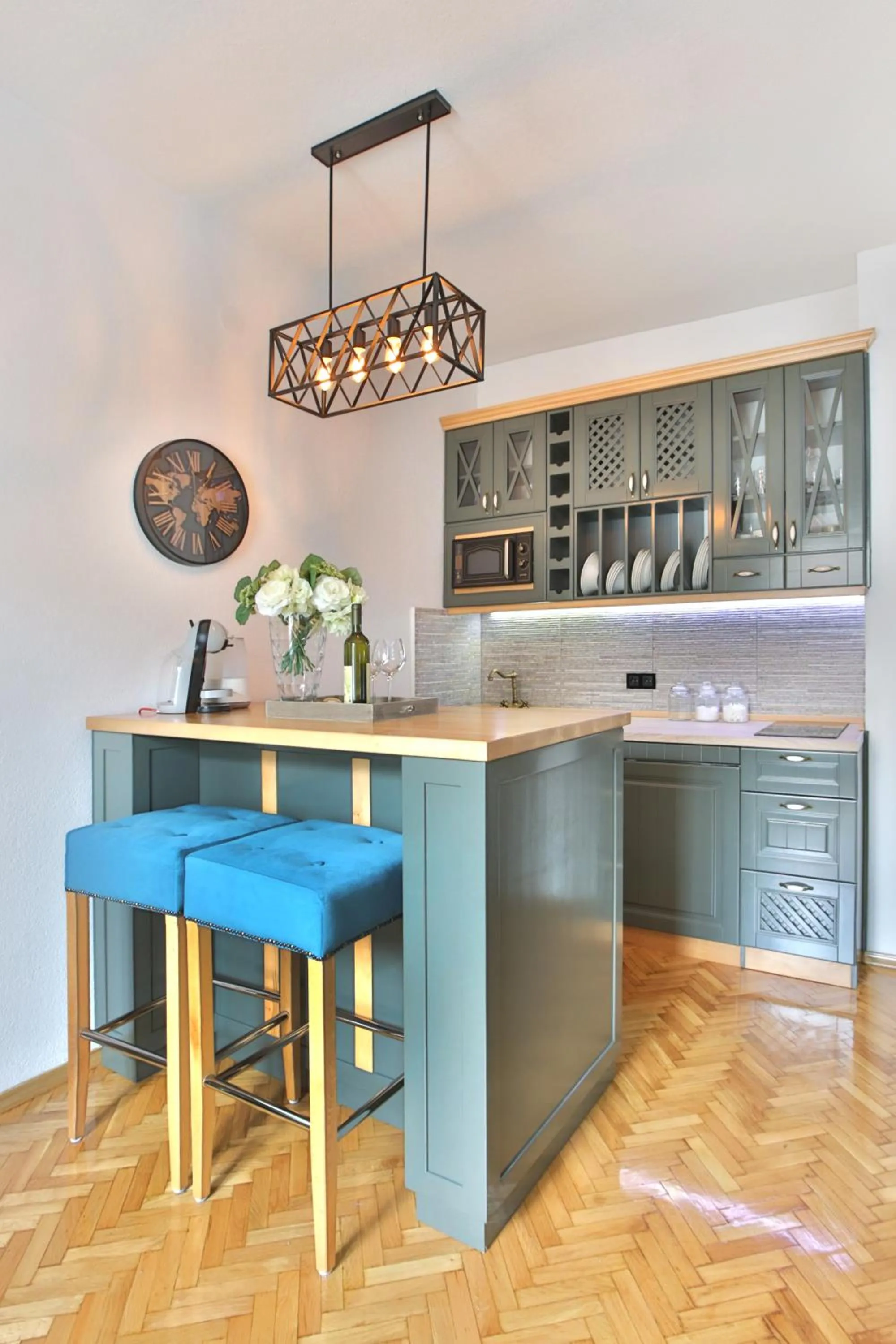 P.S. Cattaro Apartments