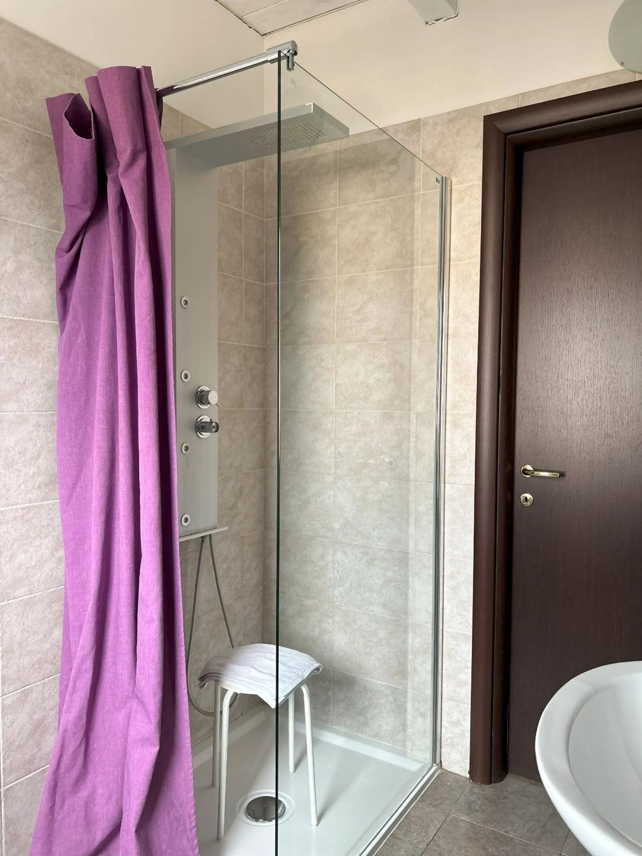 Shower in Locanda Divinis
