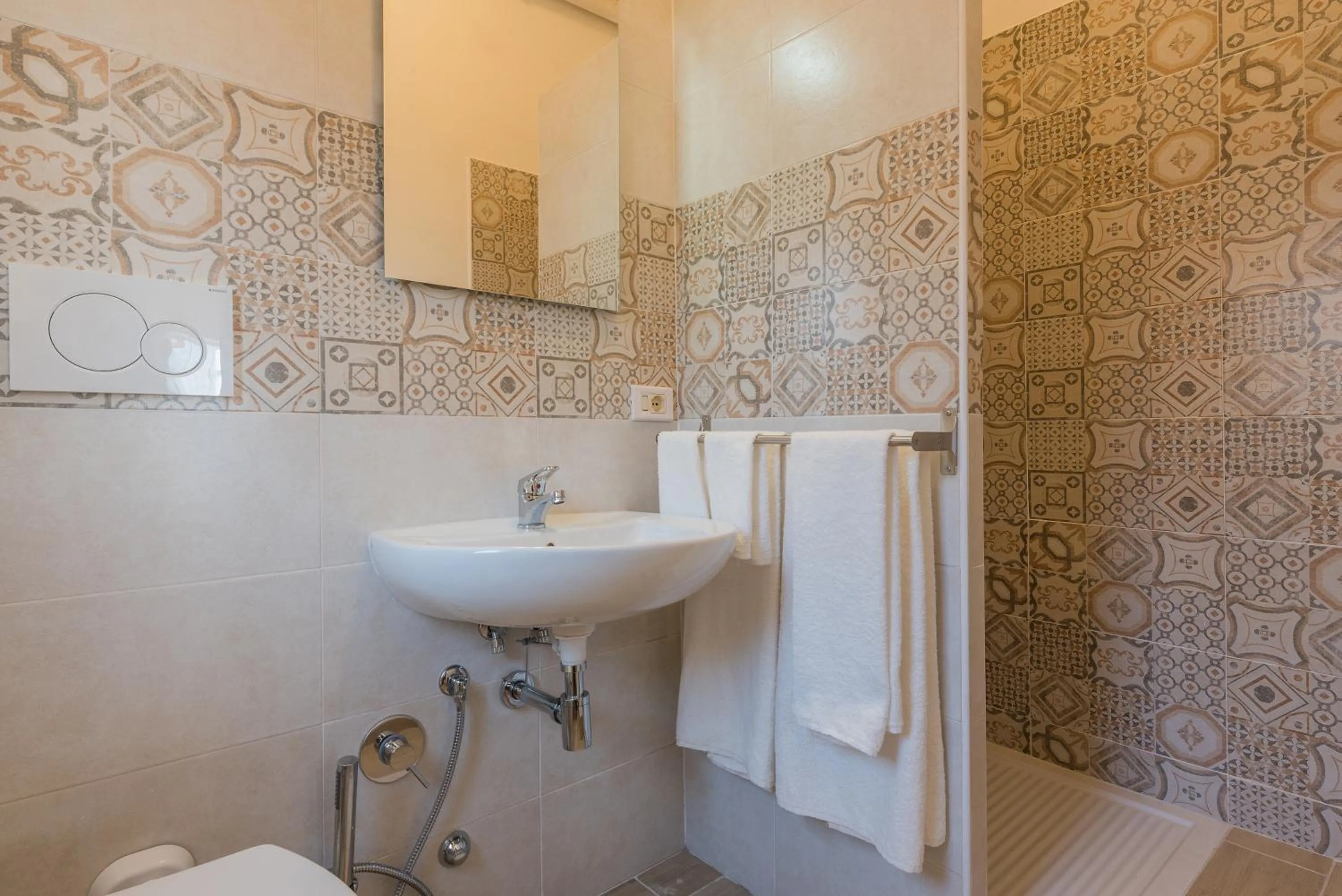 Travelershome Ciampino&Morena GuestHouse