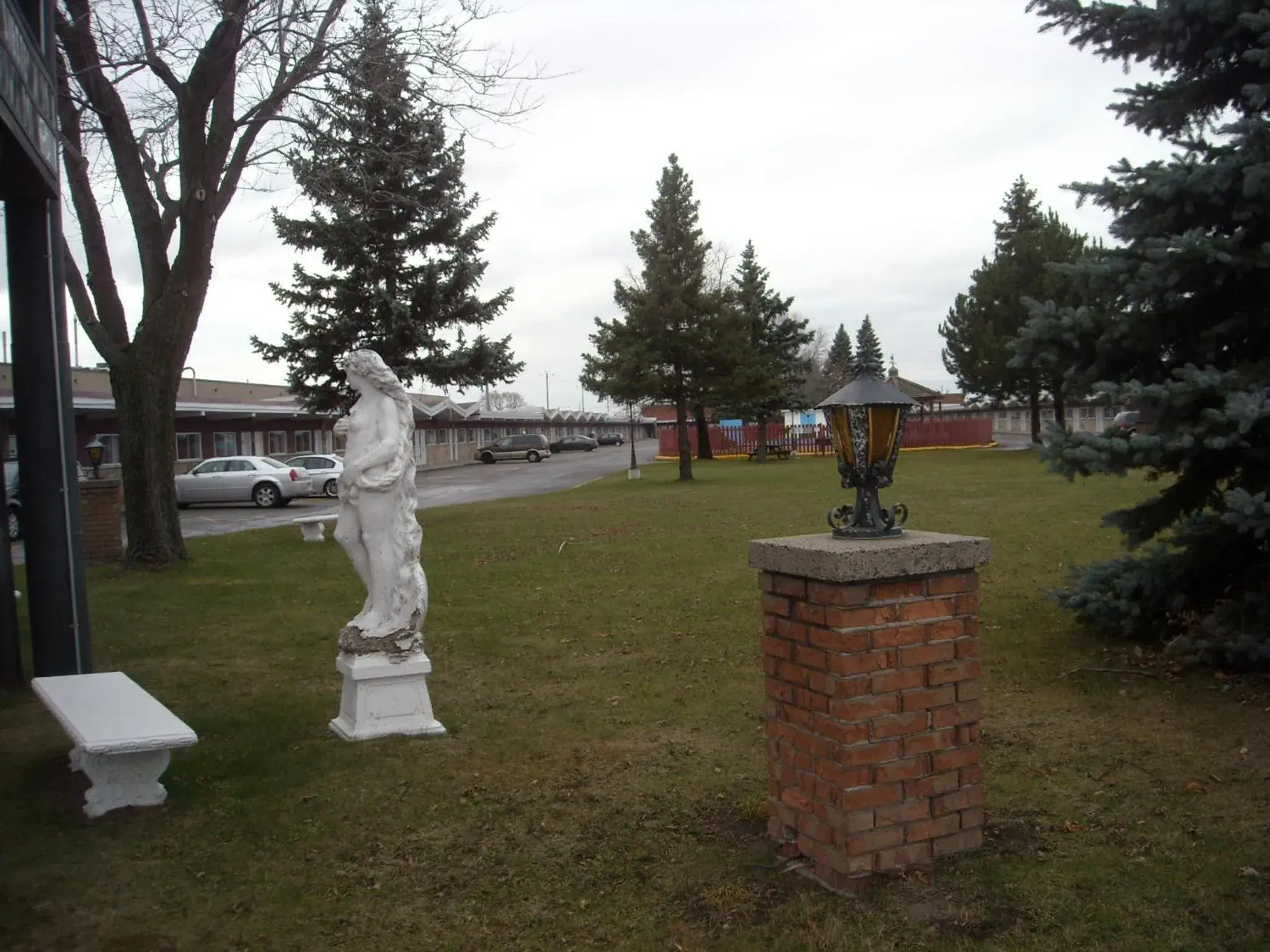 Area and facilities in Grand Motel Saint-Hubert