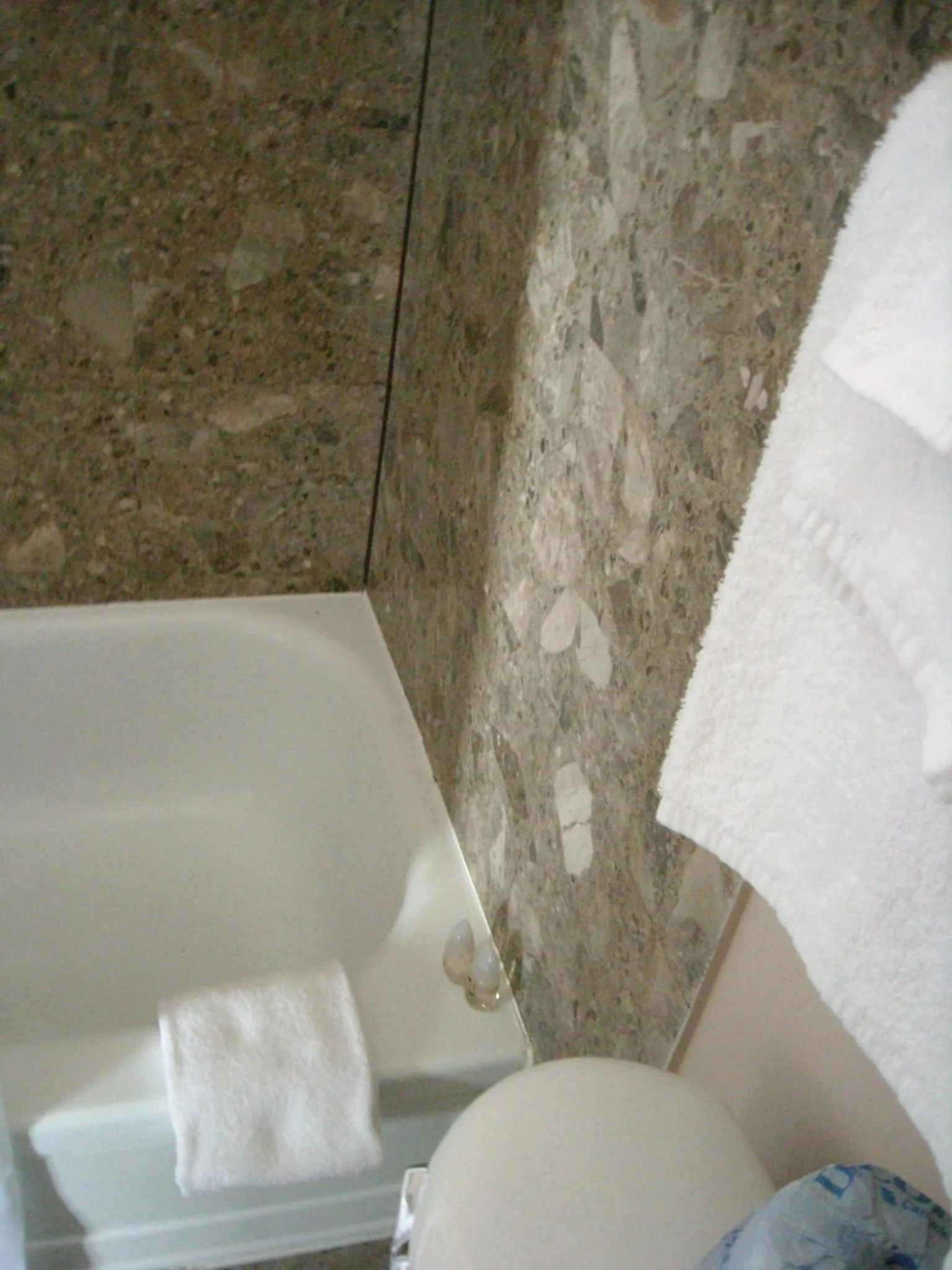 Bathroom in Grand Motel Saint-Hubert