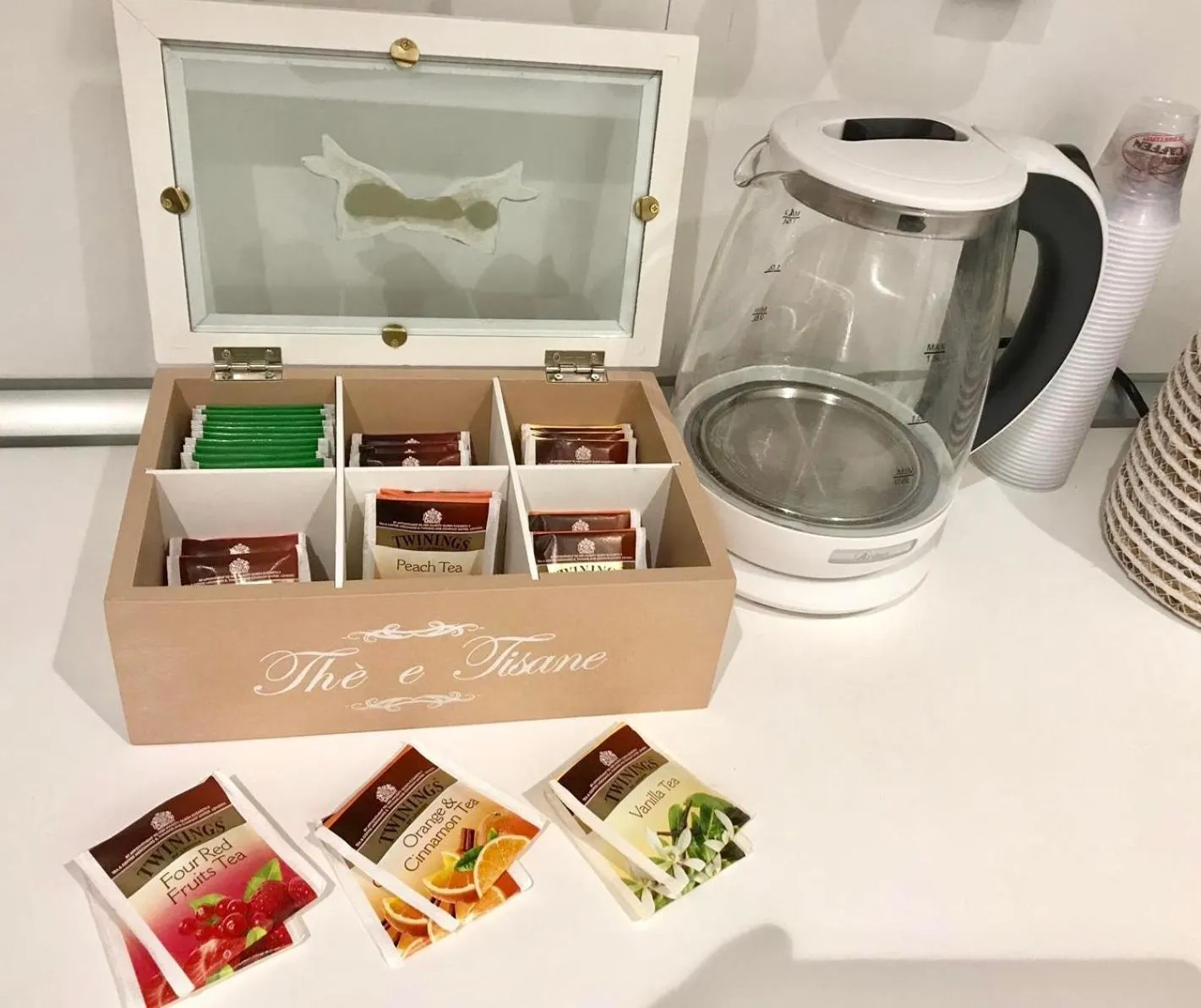 Coffee/tea facilities in B&B Maremy... I 4 Elementi