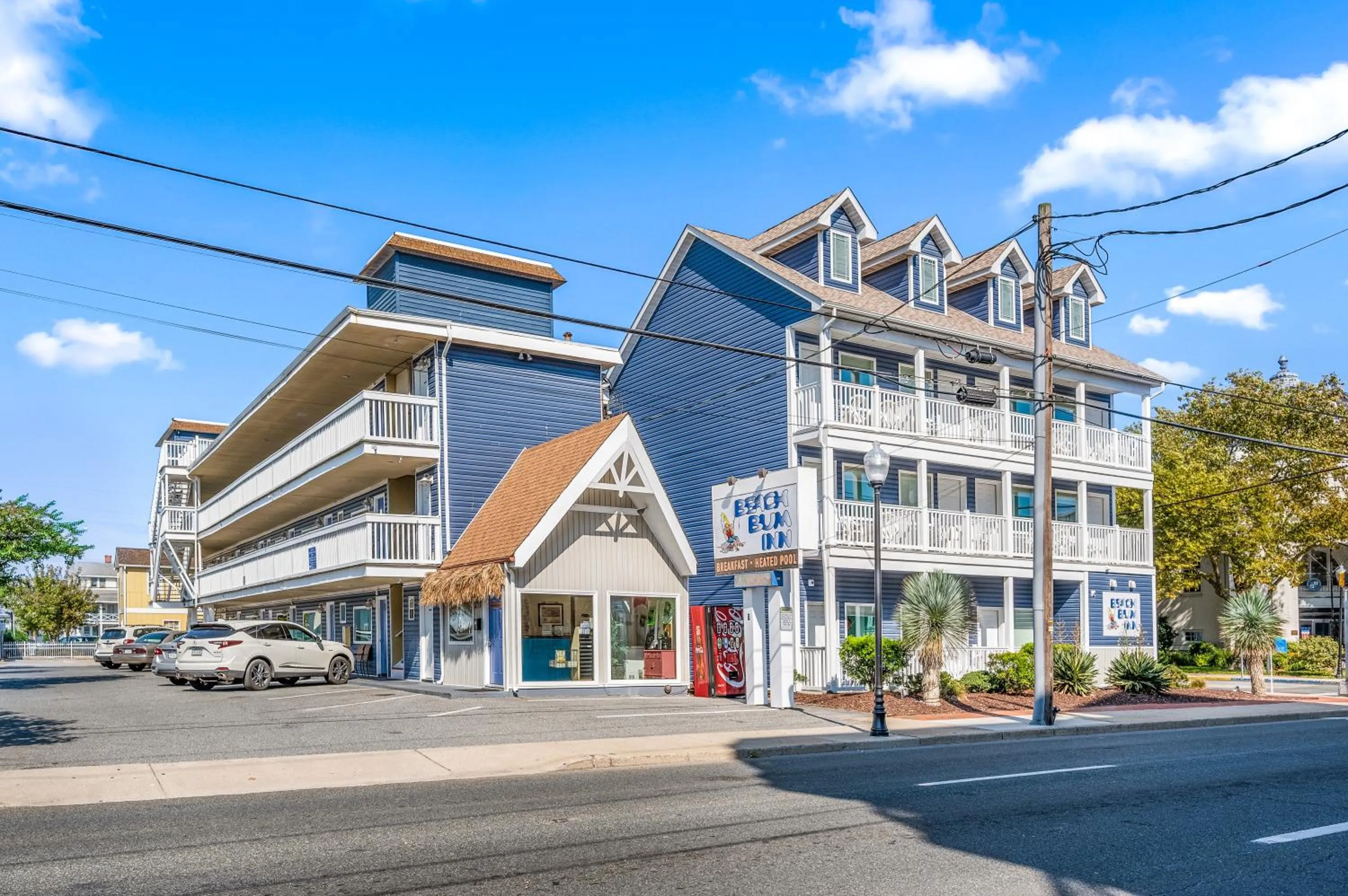 Property building in Beach Bum Inn