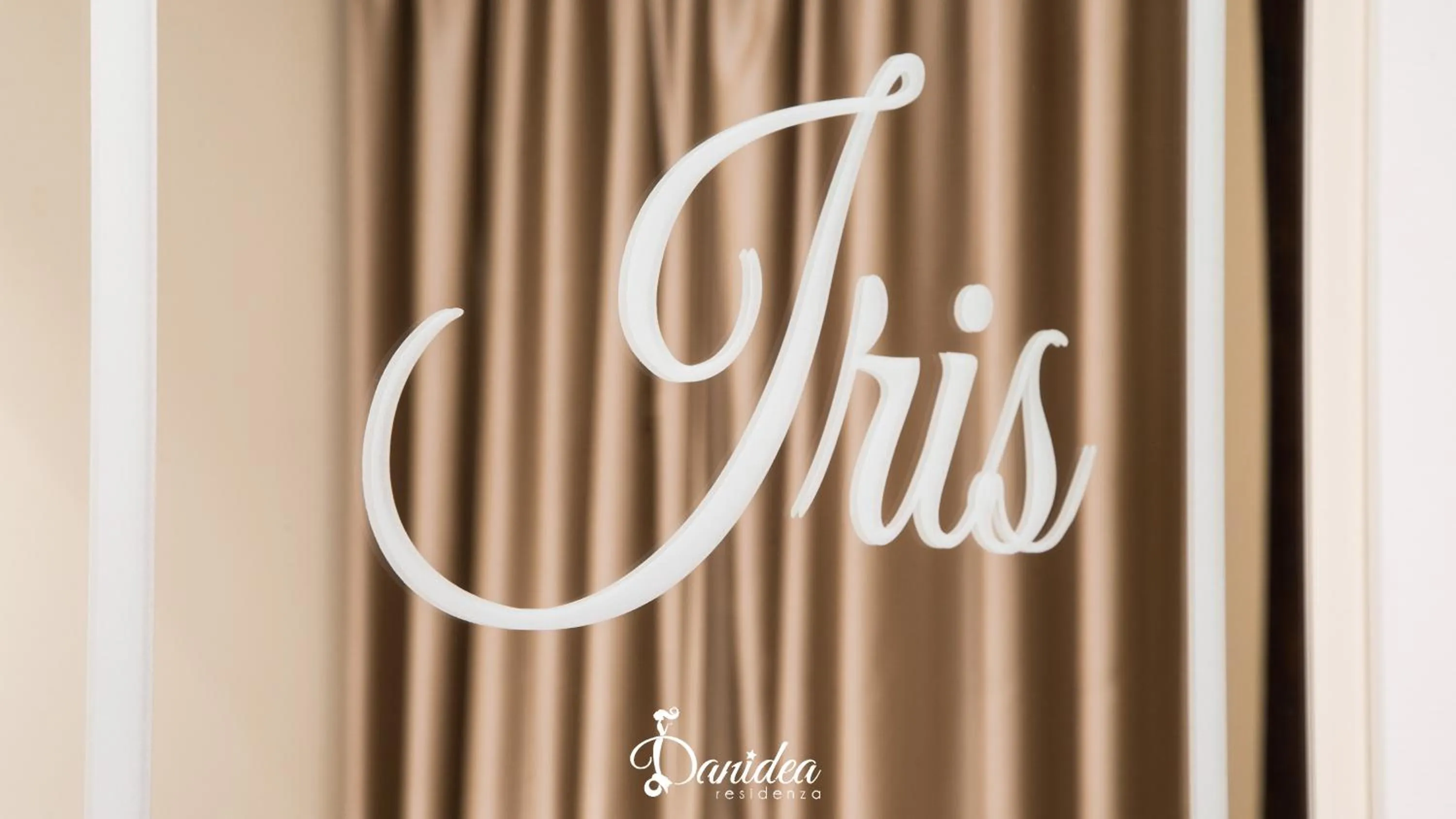 Logo/Certificate/Sign in Residenza Danidea