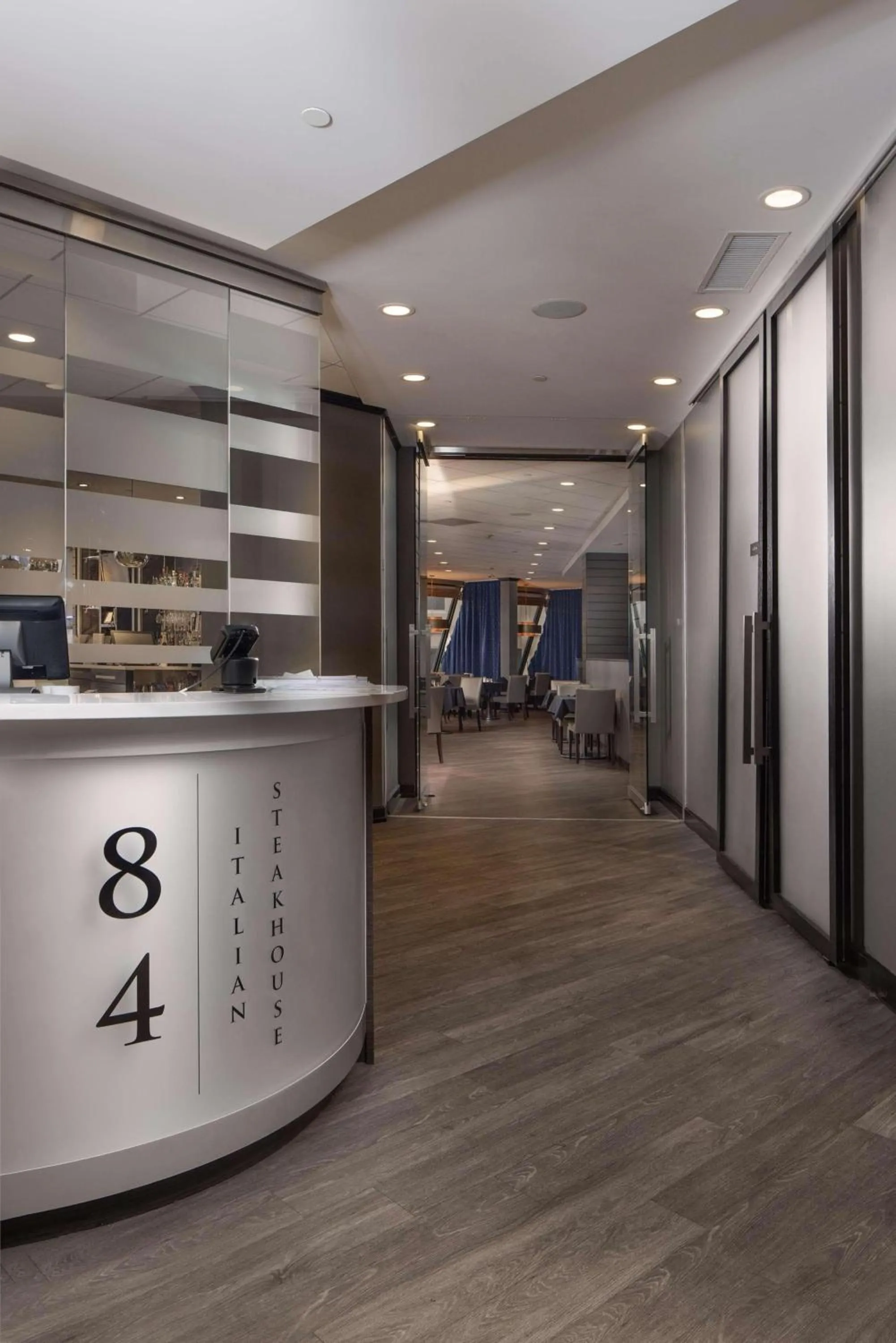 Restaurant/places to eat in Radisson Blu Fargo