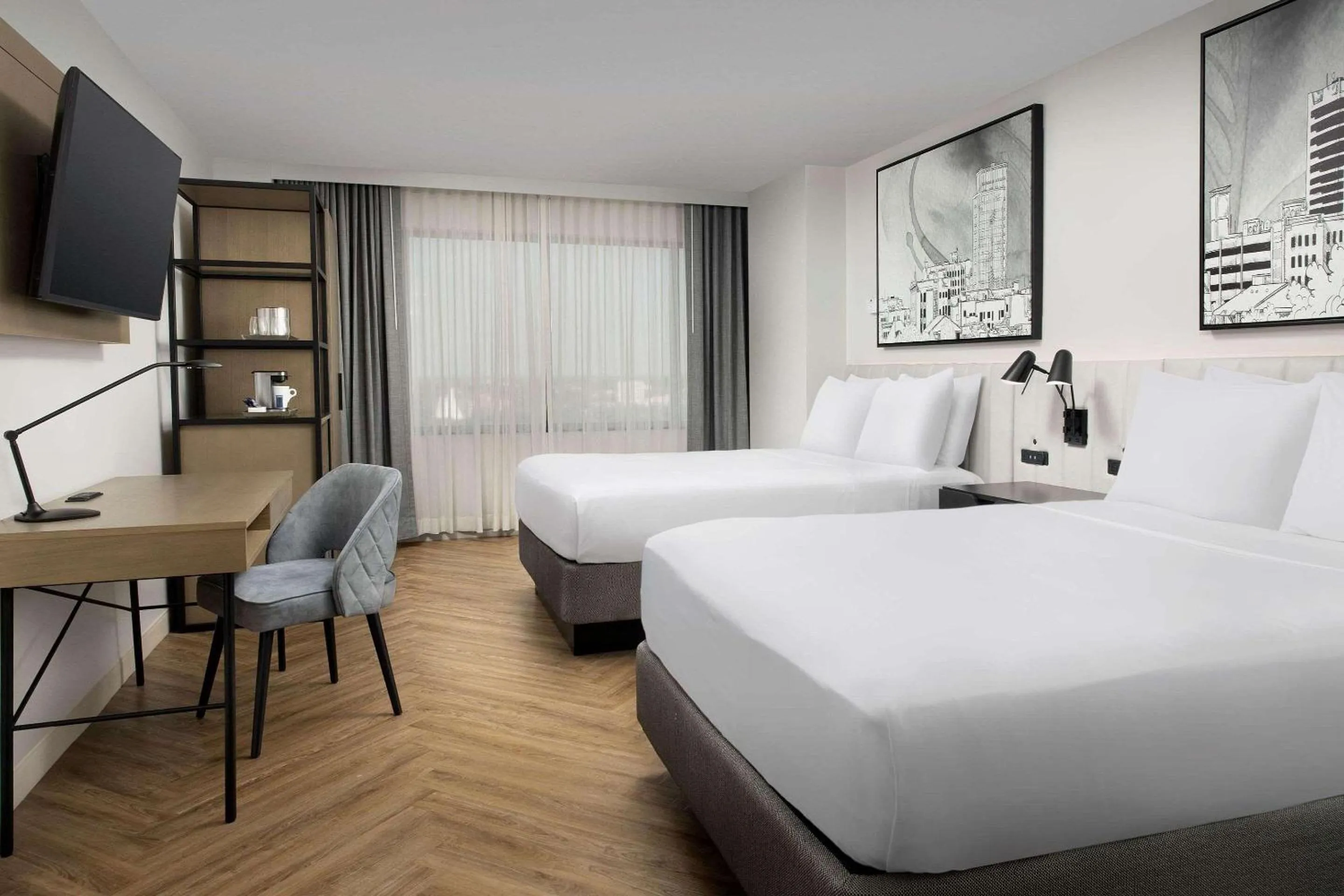 Bedroom, Bed in Radisson Blu Fargo