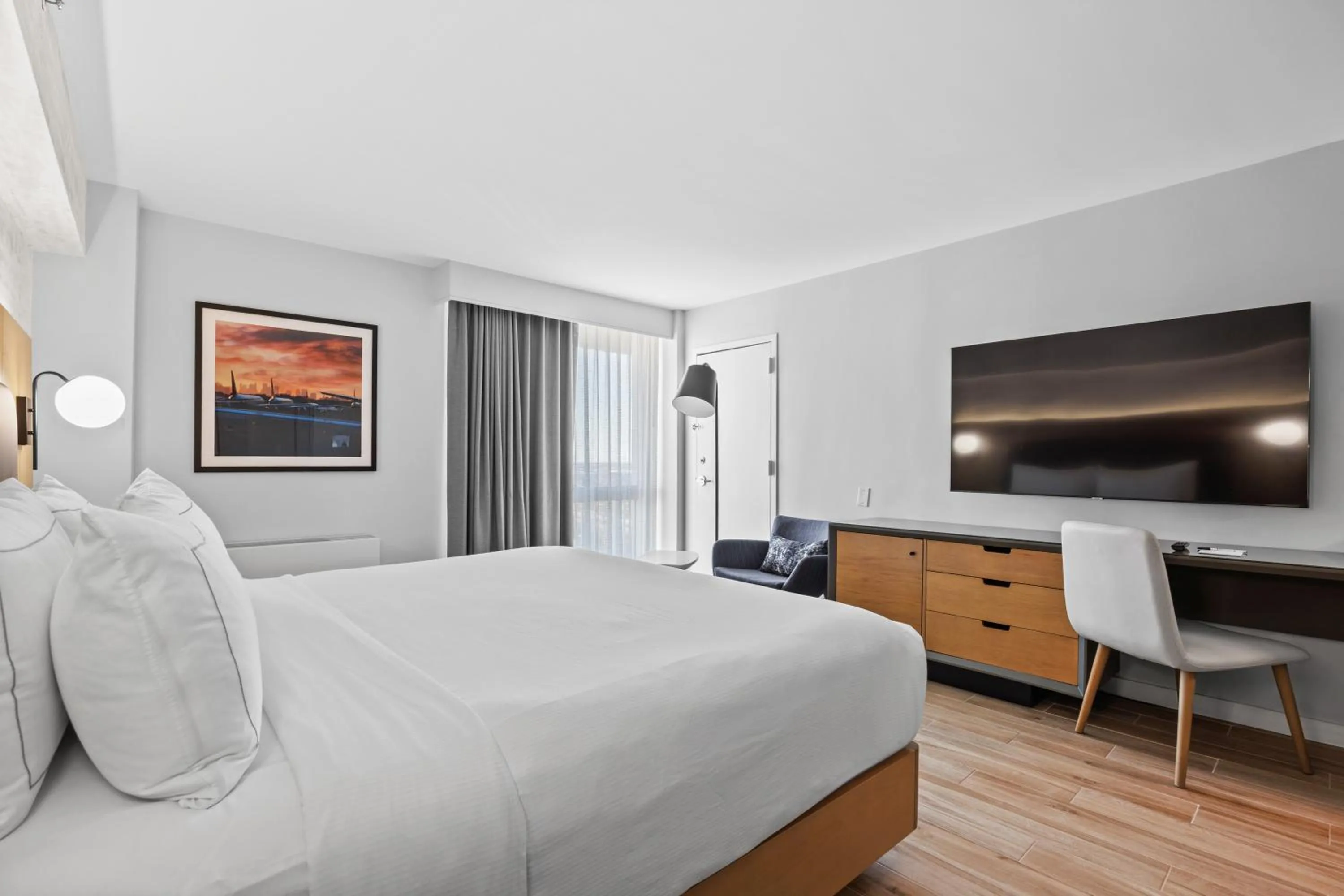 Bed in Radisson Hotel JFK Airport