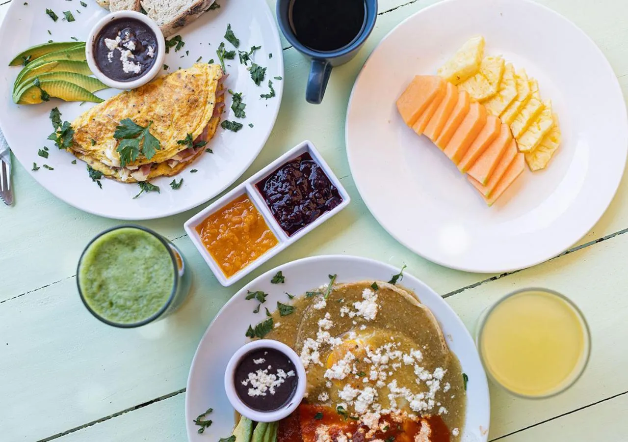 Food and drinks in Hotel Bahía de la Luna