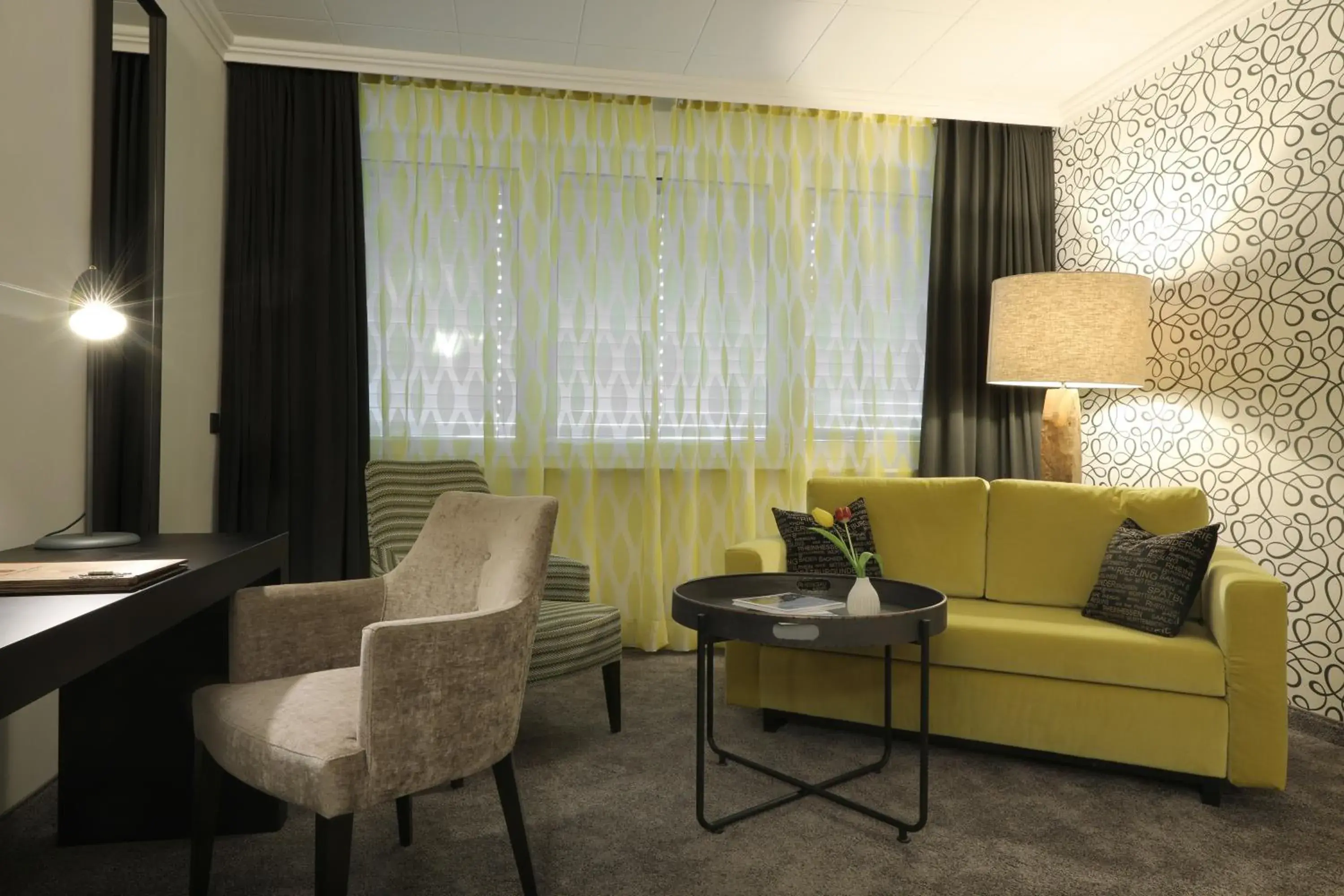 Deluxe Doppelzimmer Rheinseite in Nägler´s Fine Lounge Hotel Deluxe Doppelzimmer Rheinseite in Nägler´s Fine Lounge Hotel