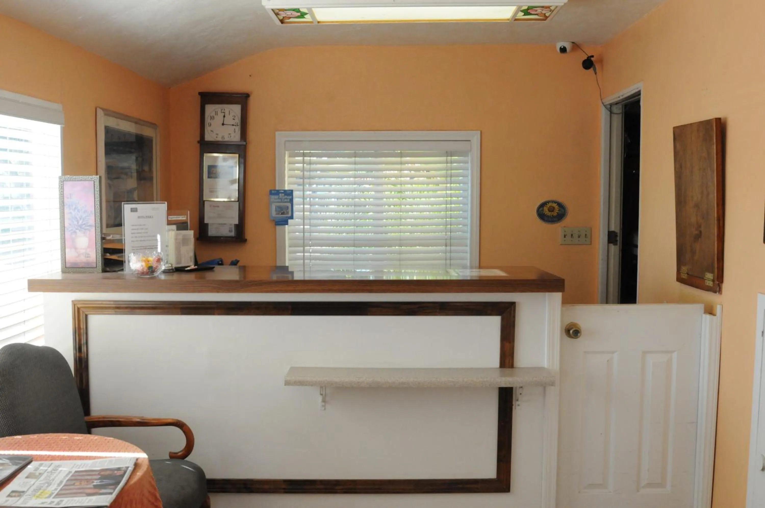 Lobby or reception in Oasis Inn and Suites