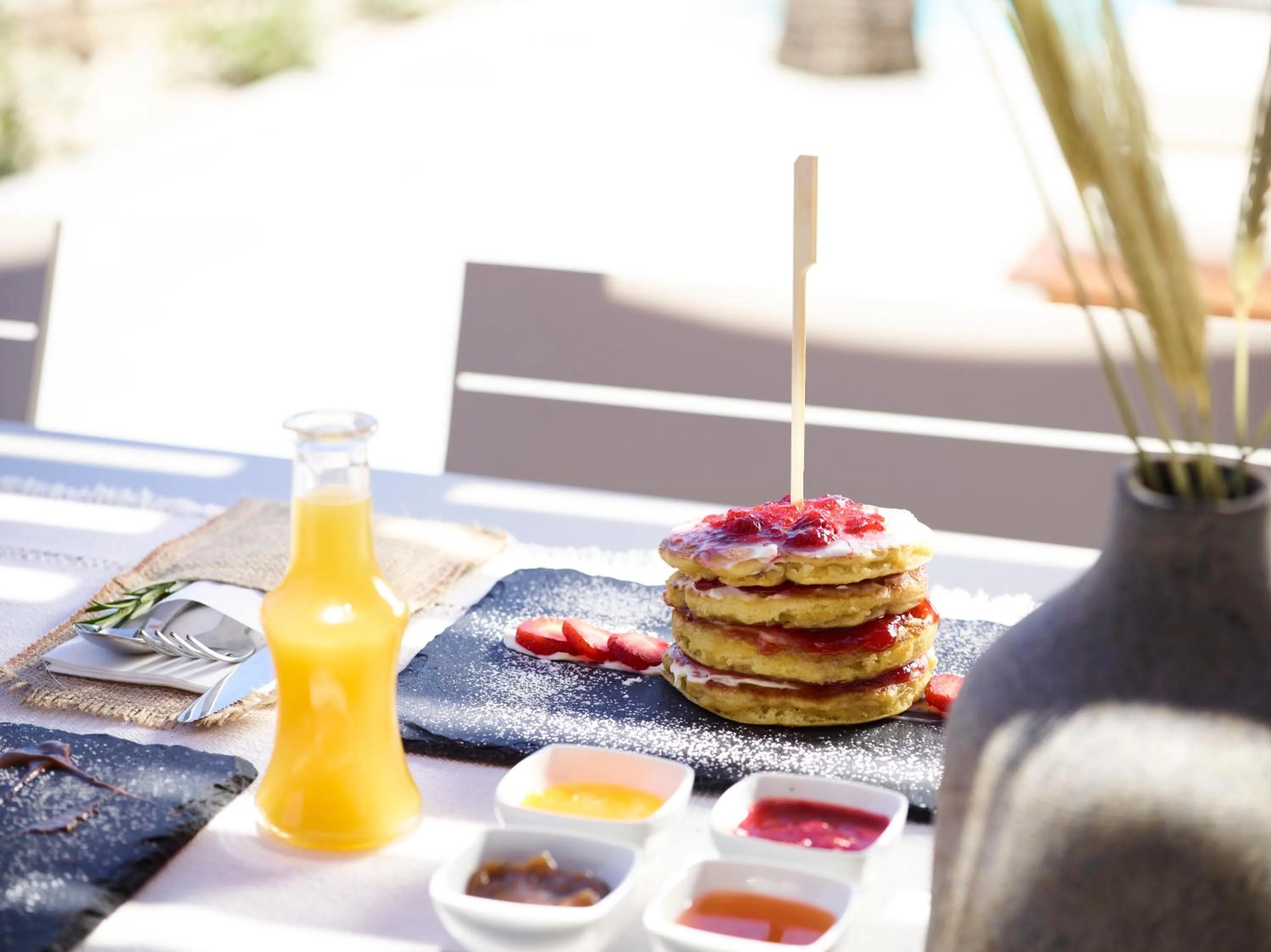 Food and drinks in Melidonia Suites