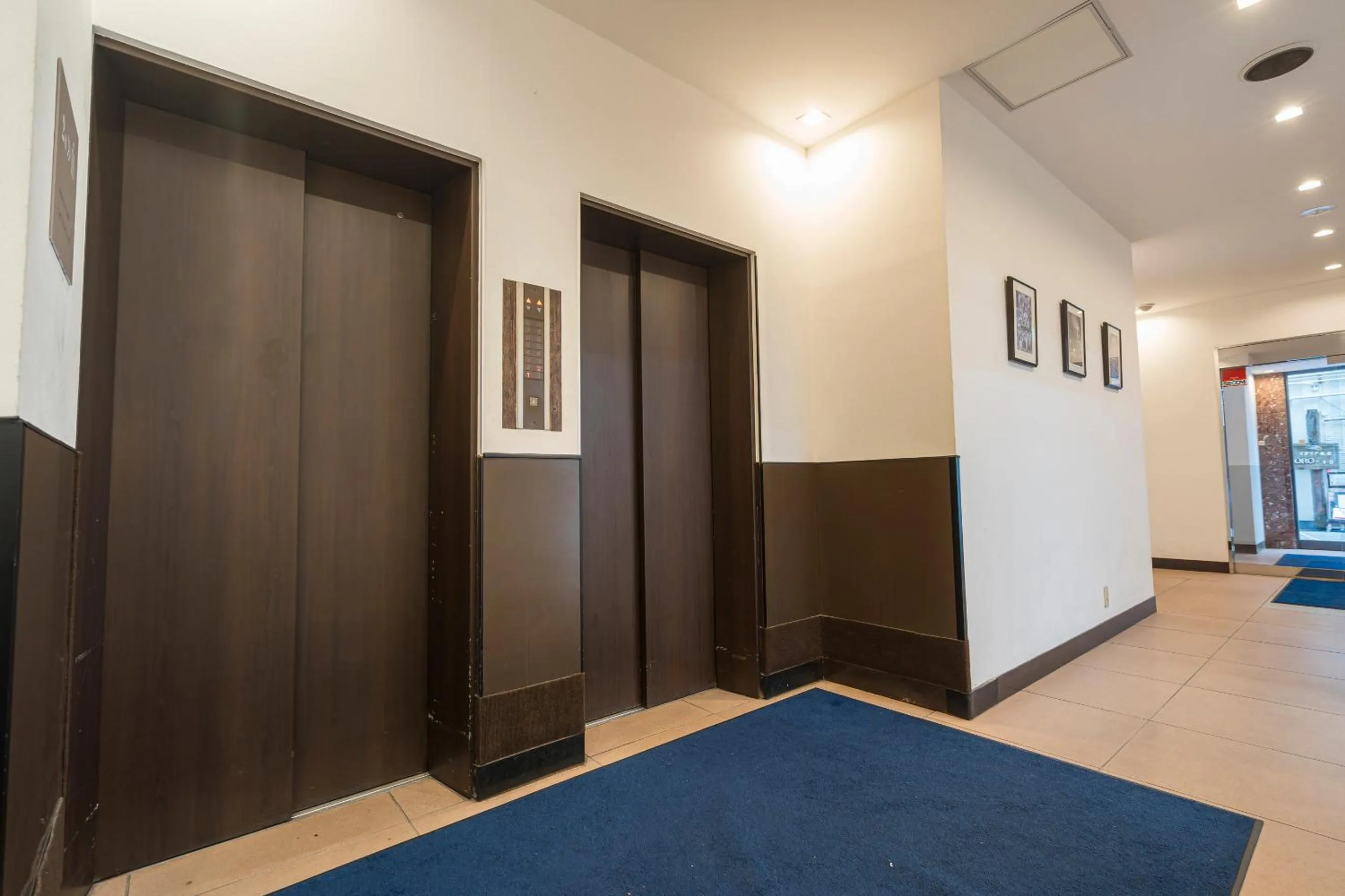 elevator in Court Hotel Fukuoka Tenjin