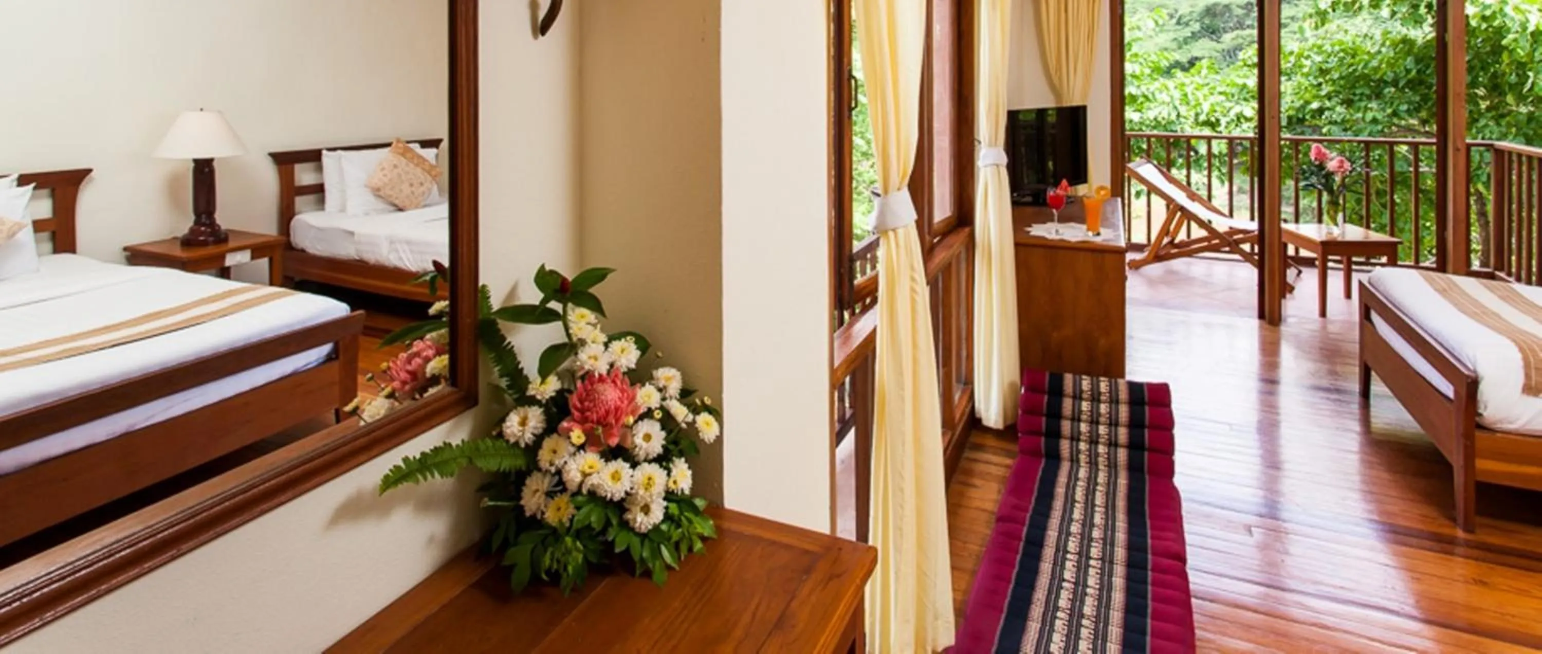 Bedroom, Bed in Riverhouse Resort