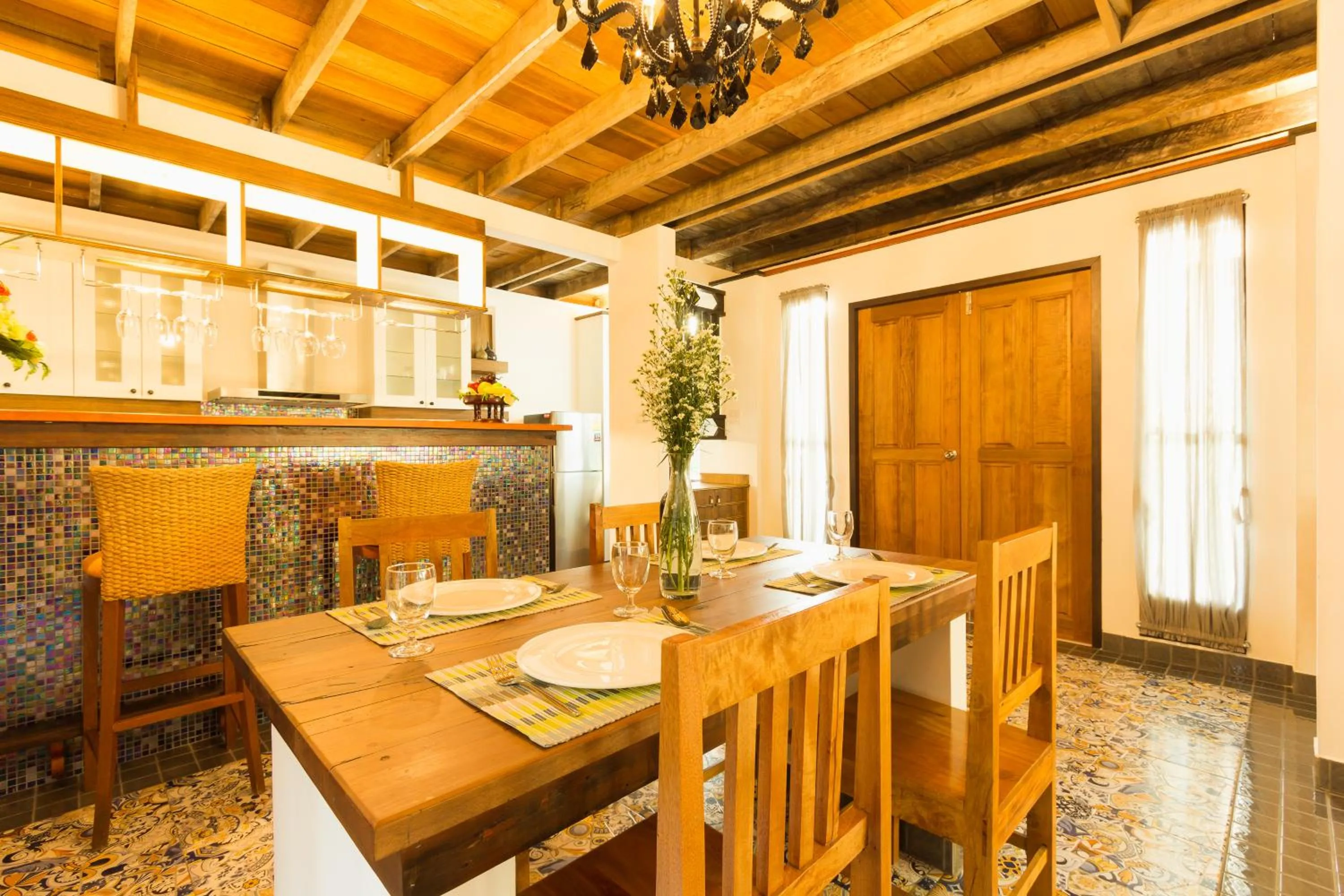 Restaurant/places to eat in Kata Tranquil Villa - SHA Plus