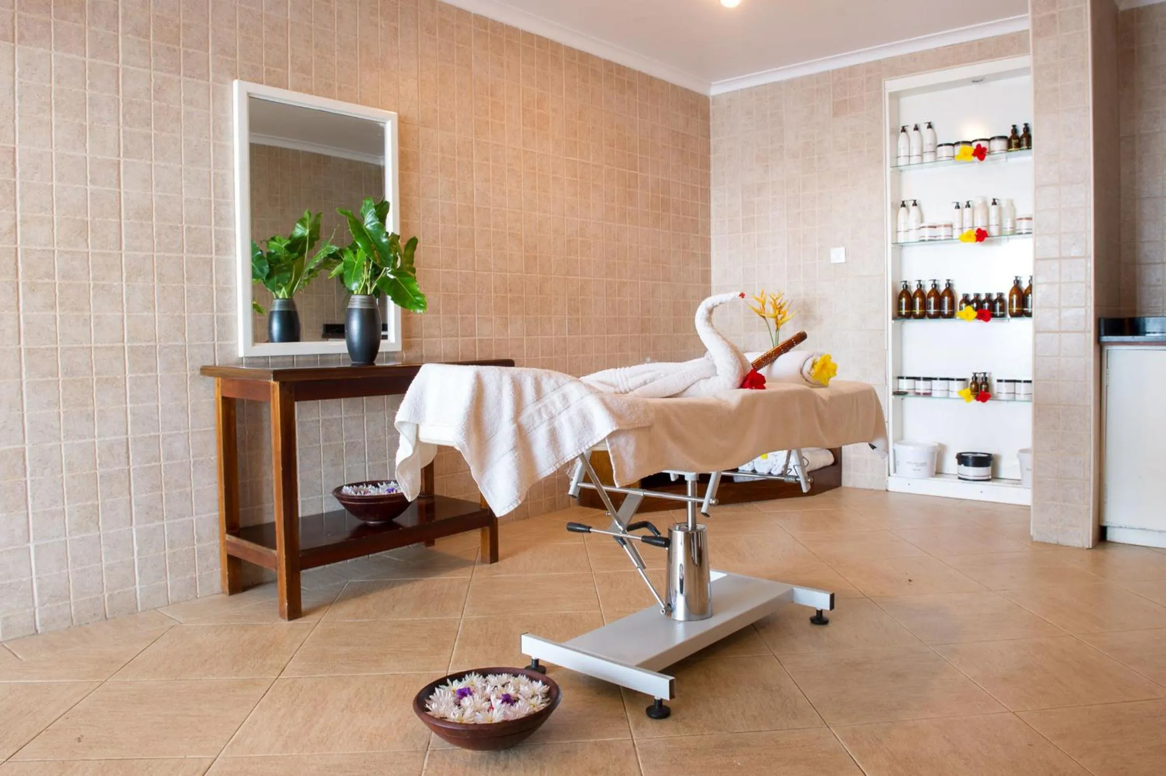 Massage in Malaika Beach Resort