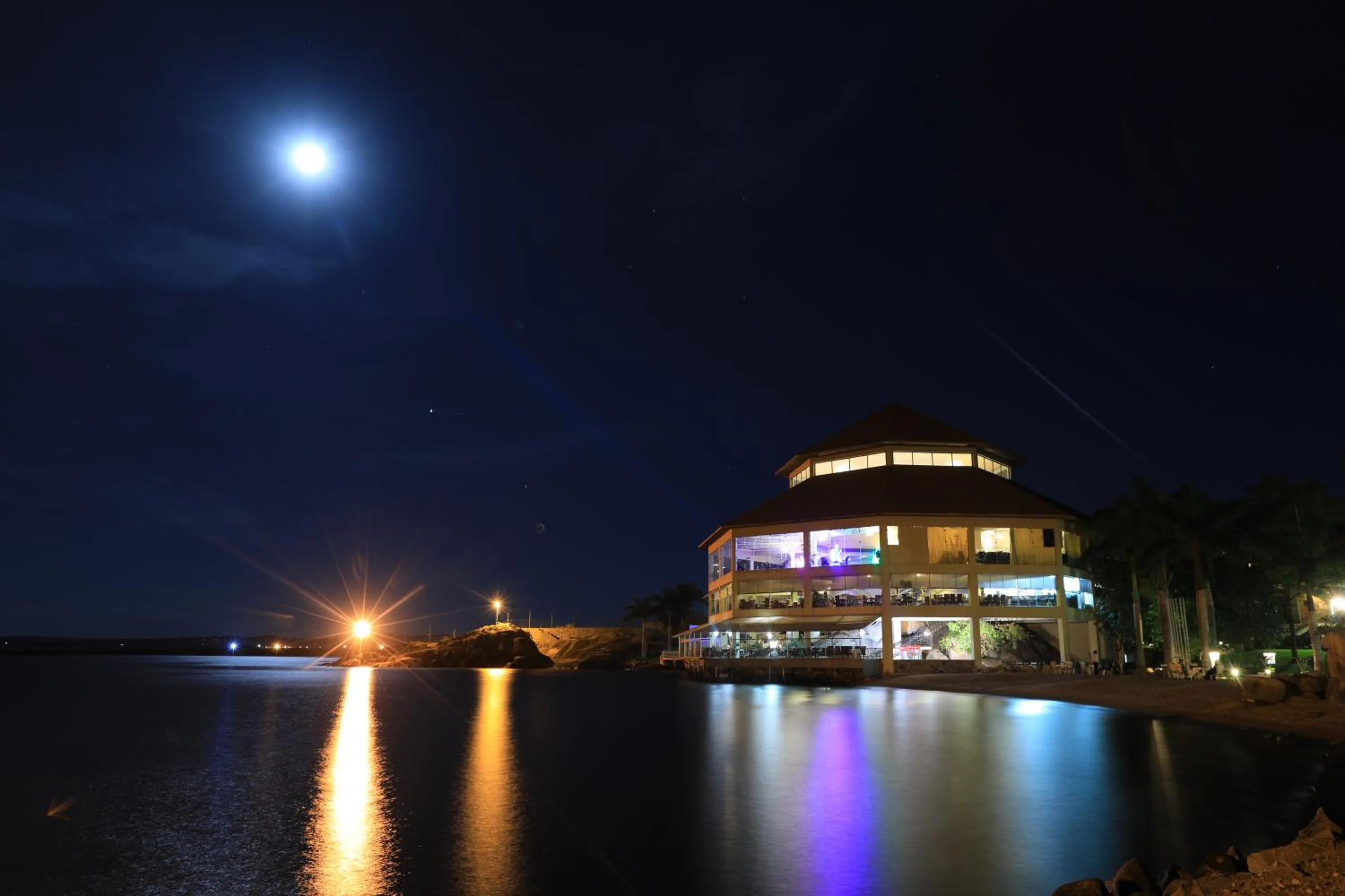 Malaika Beach Resort