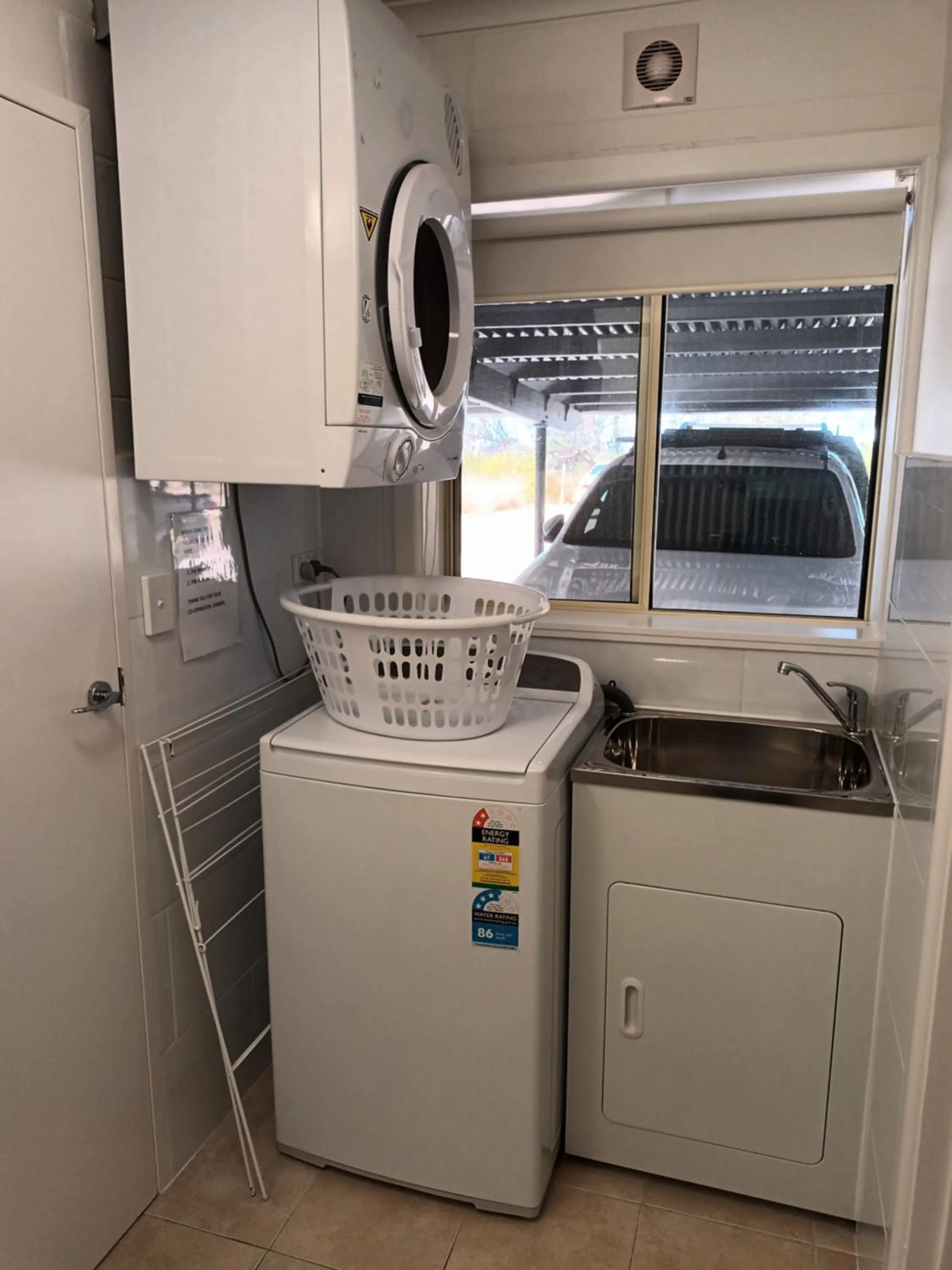 Grandeur Holiday Units