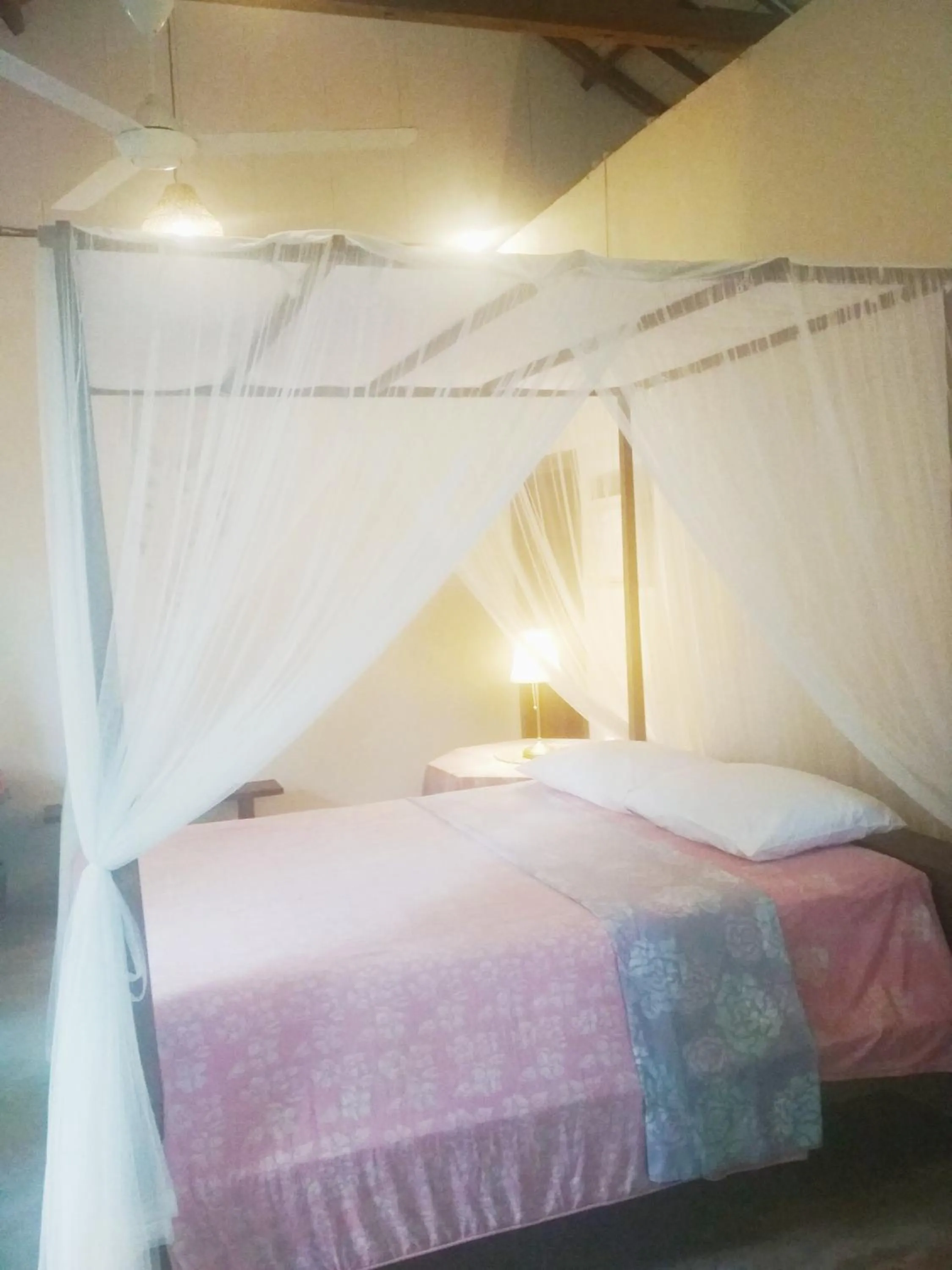 Bed in Pondok Pisang Candidasa