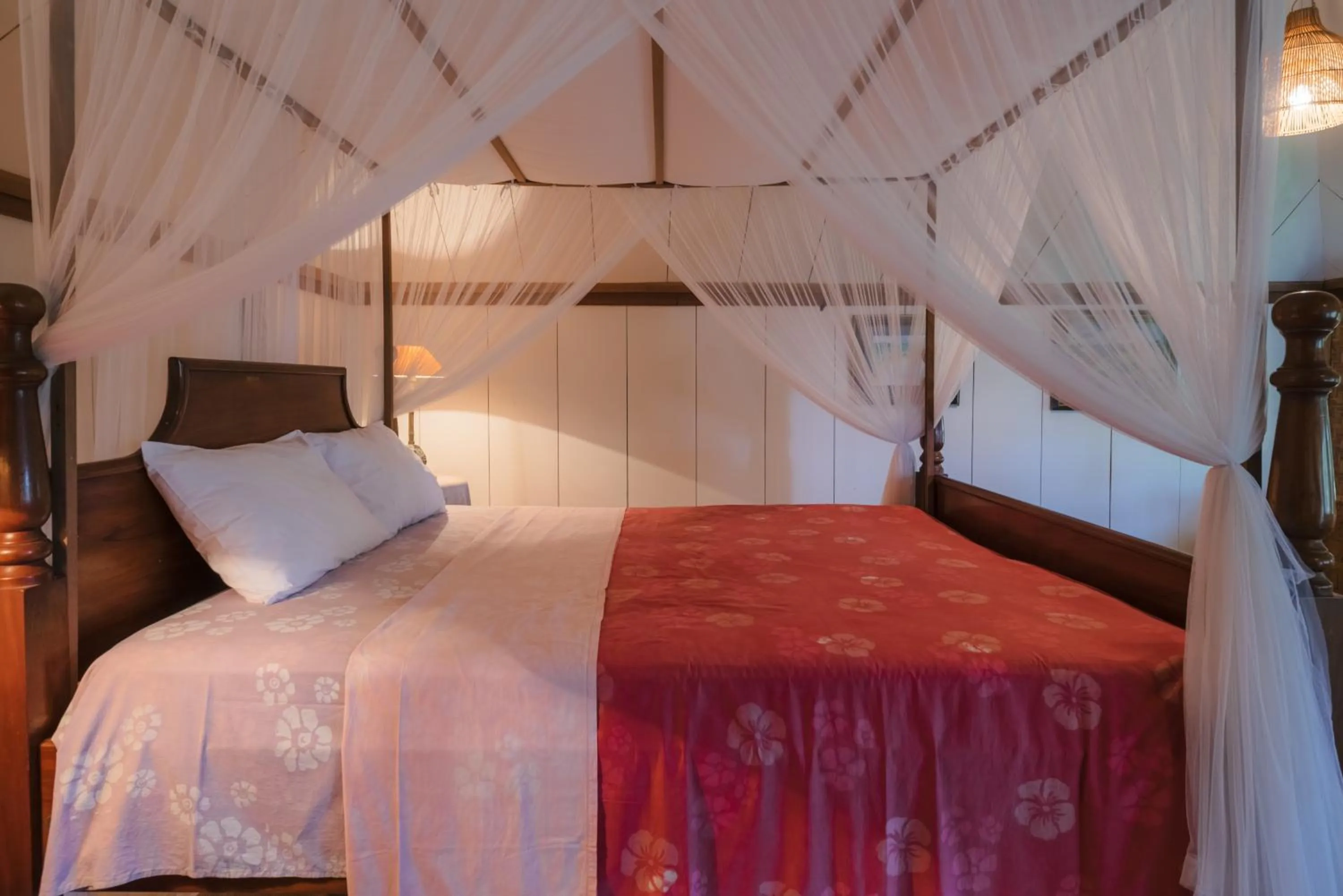 Bed in Pondok Pisang Candidasa