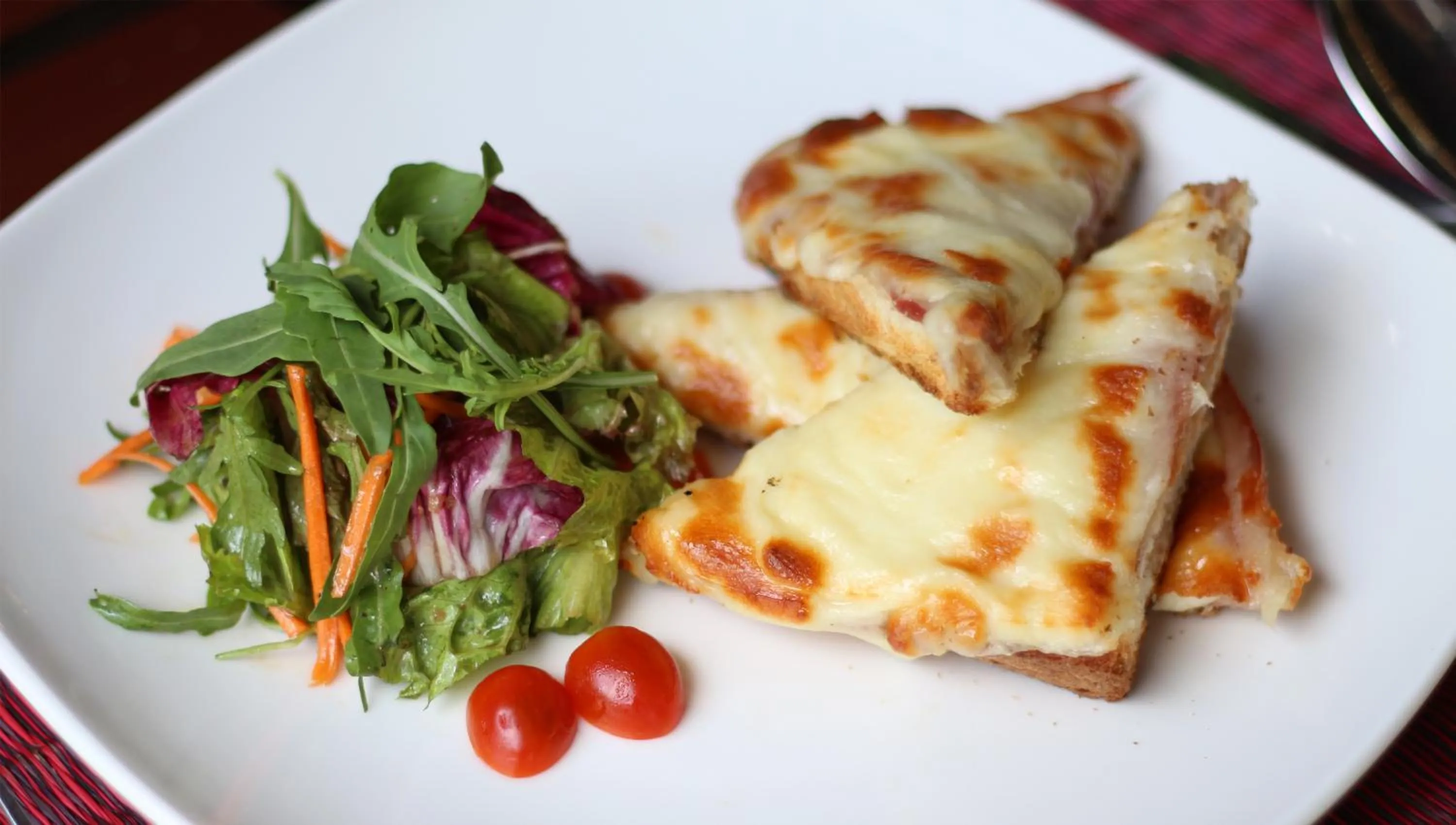 Food in Montra Nivesha residence and Art