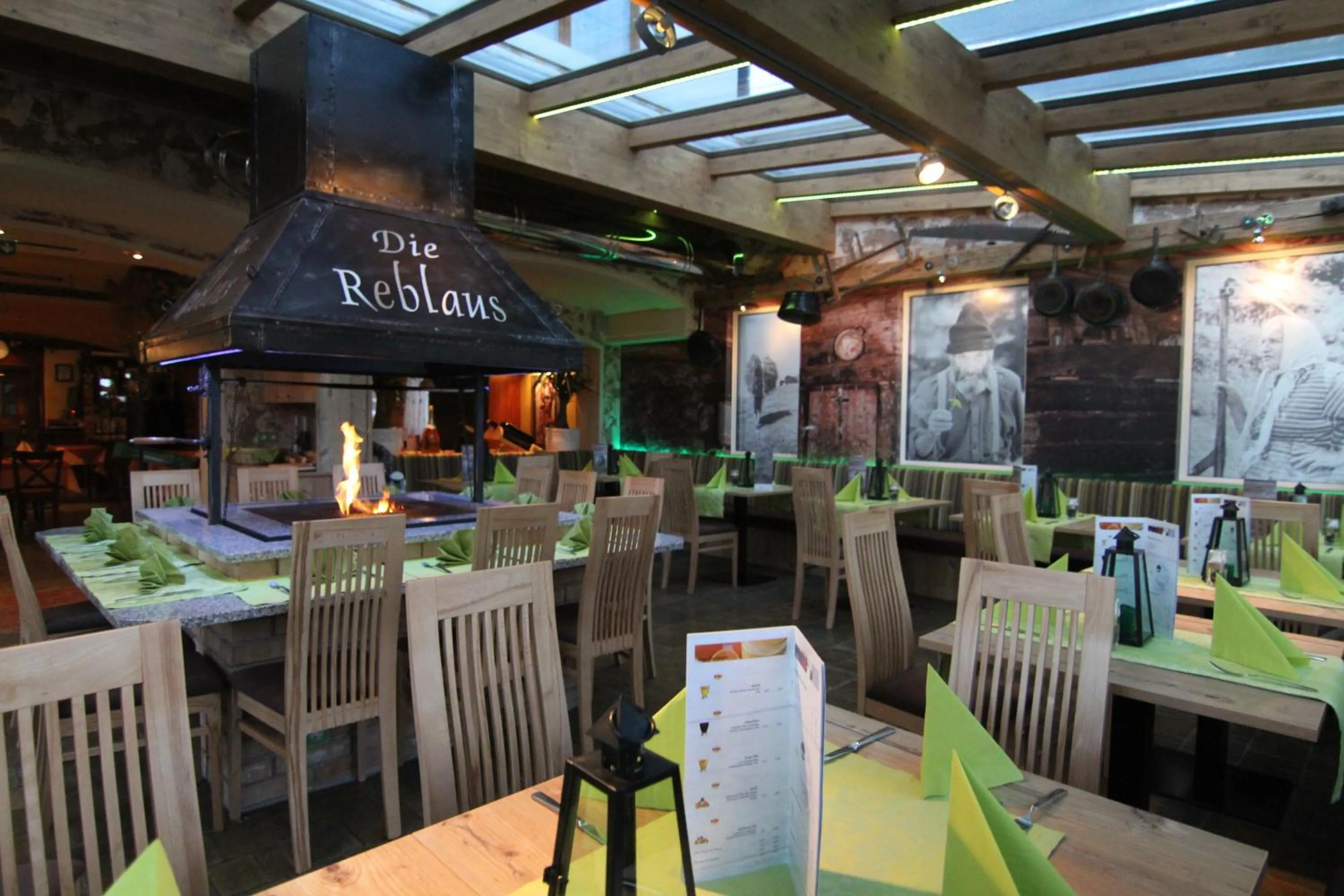 Restaurant/places to eat in Die Reblaus