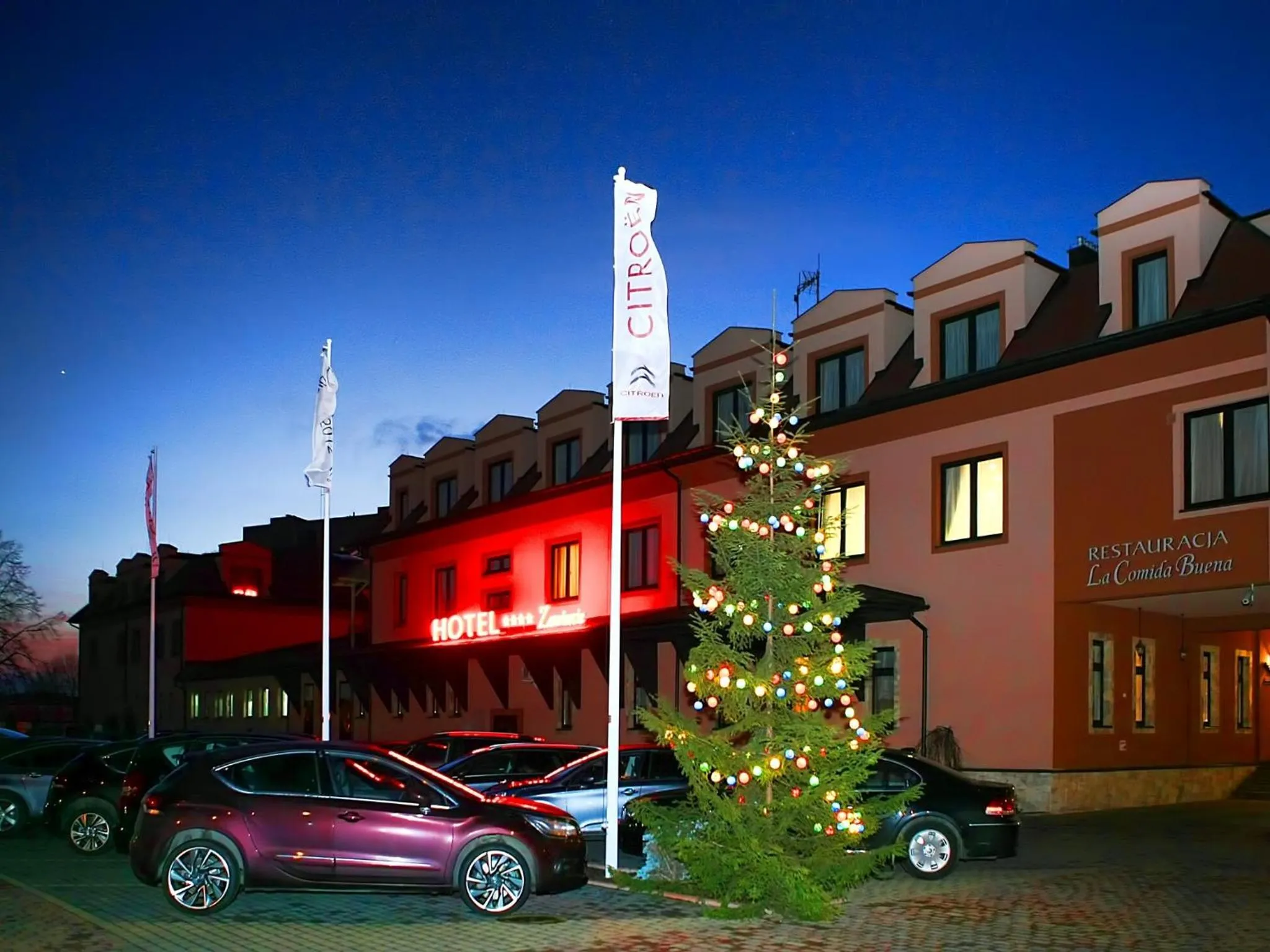 Facade/entrance in Hotel Zawiercie