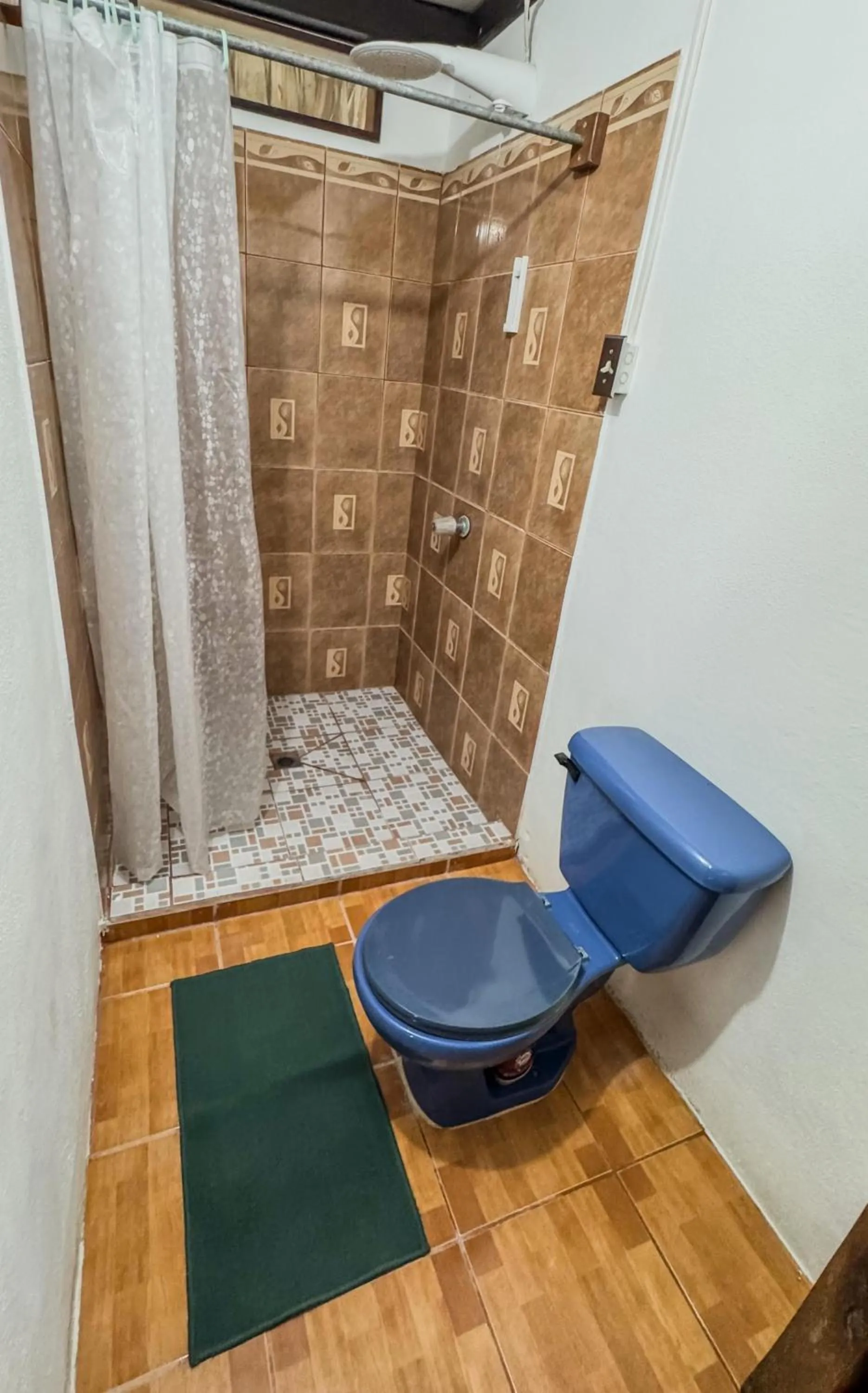 Bathroom in Mayan Spirit