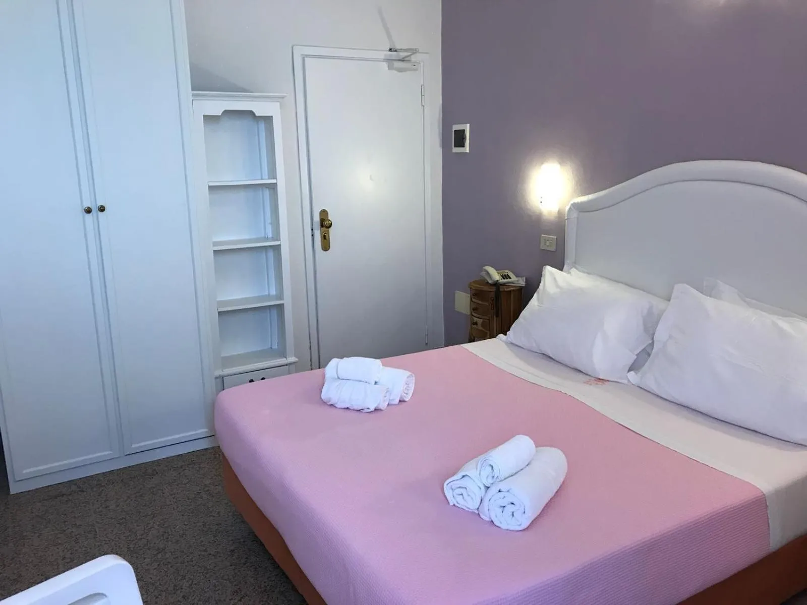 Bed in Hotel Negresco