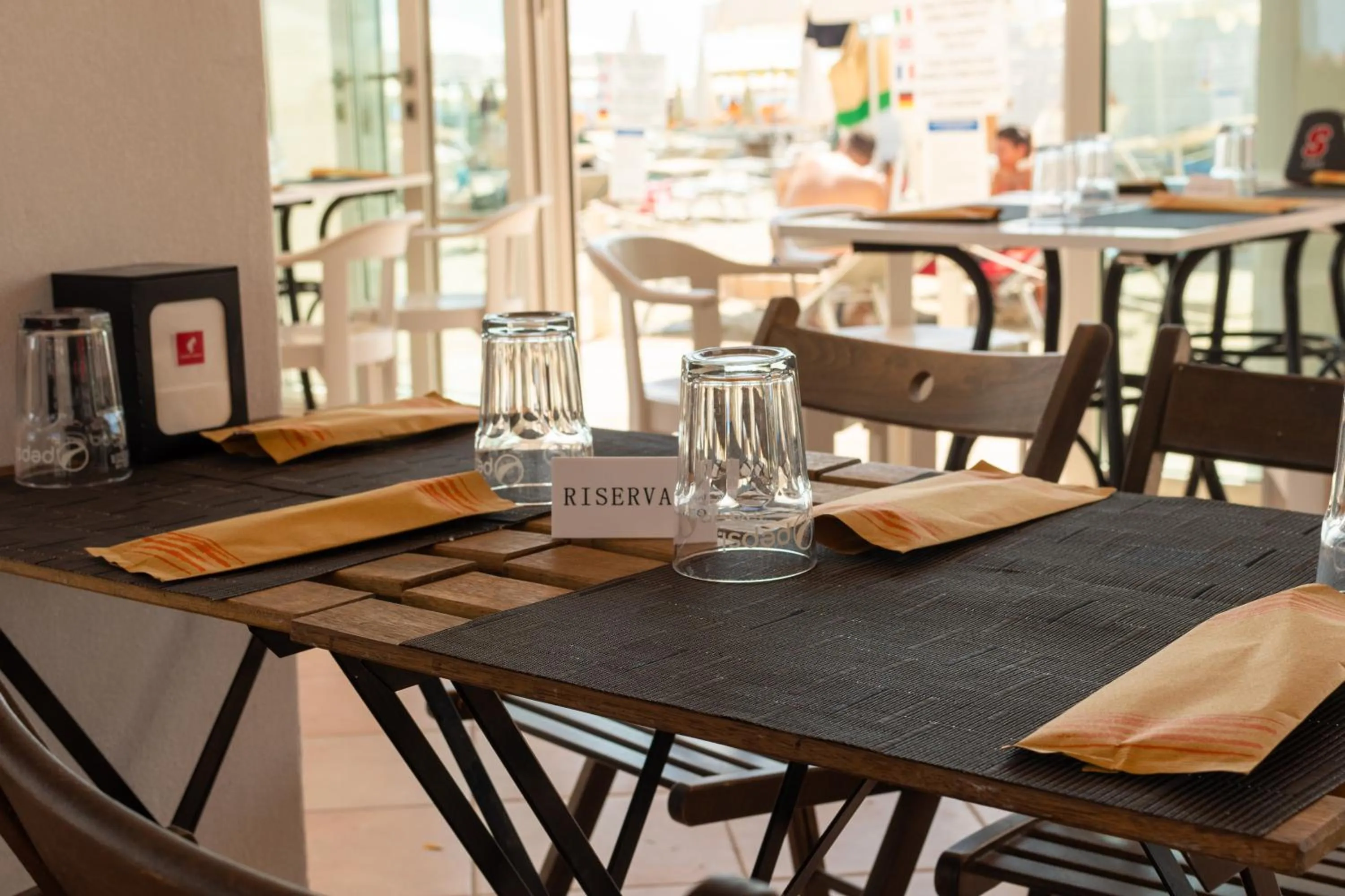 Restaurant/places to eat in Hotel Negresco