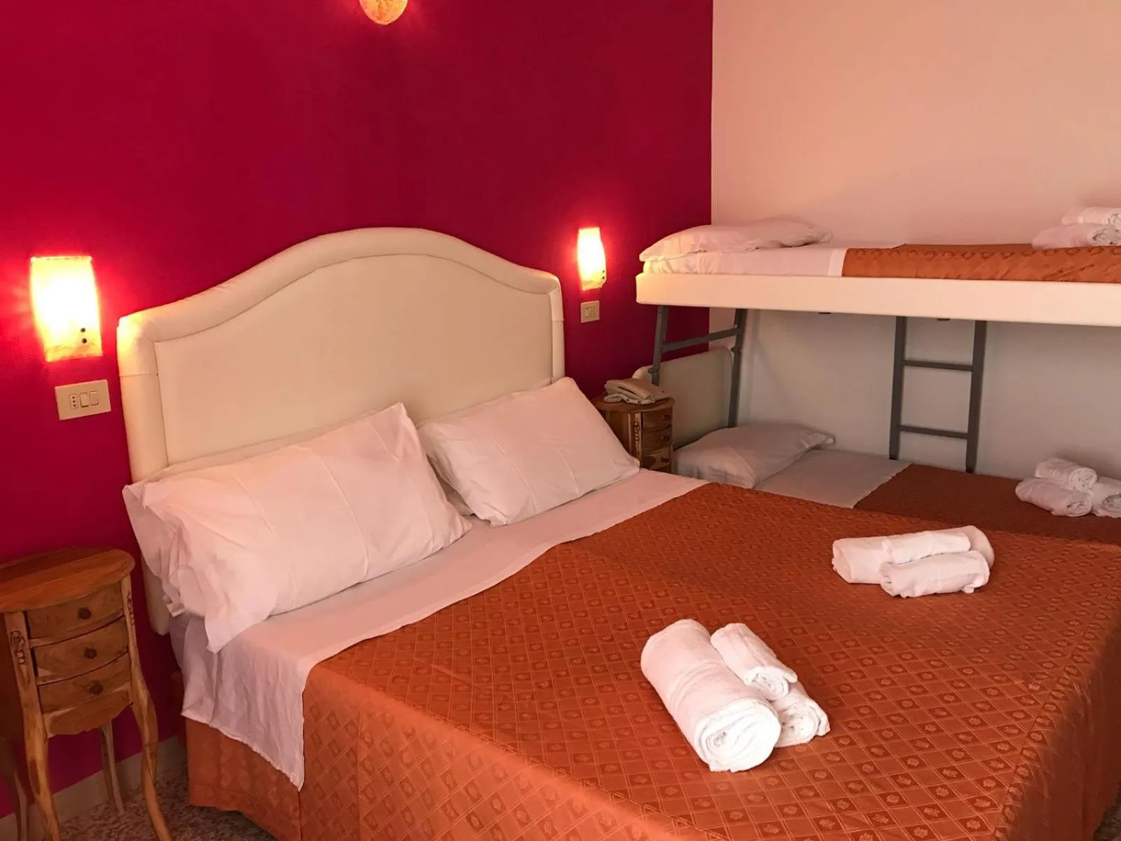 bunk bed in Hotel Negresco