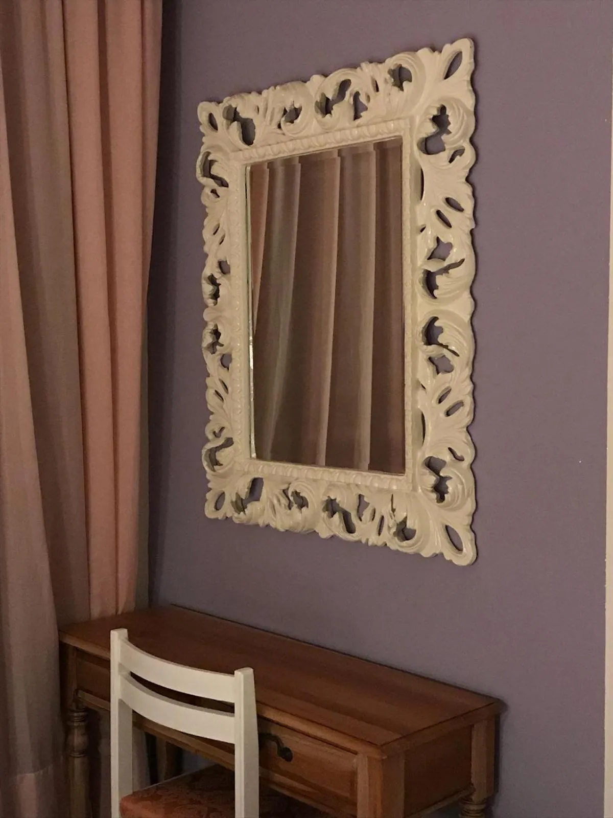 Bedroom in Hotel Negresco