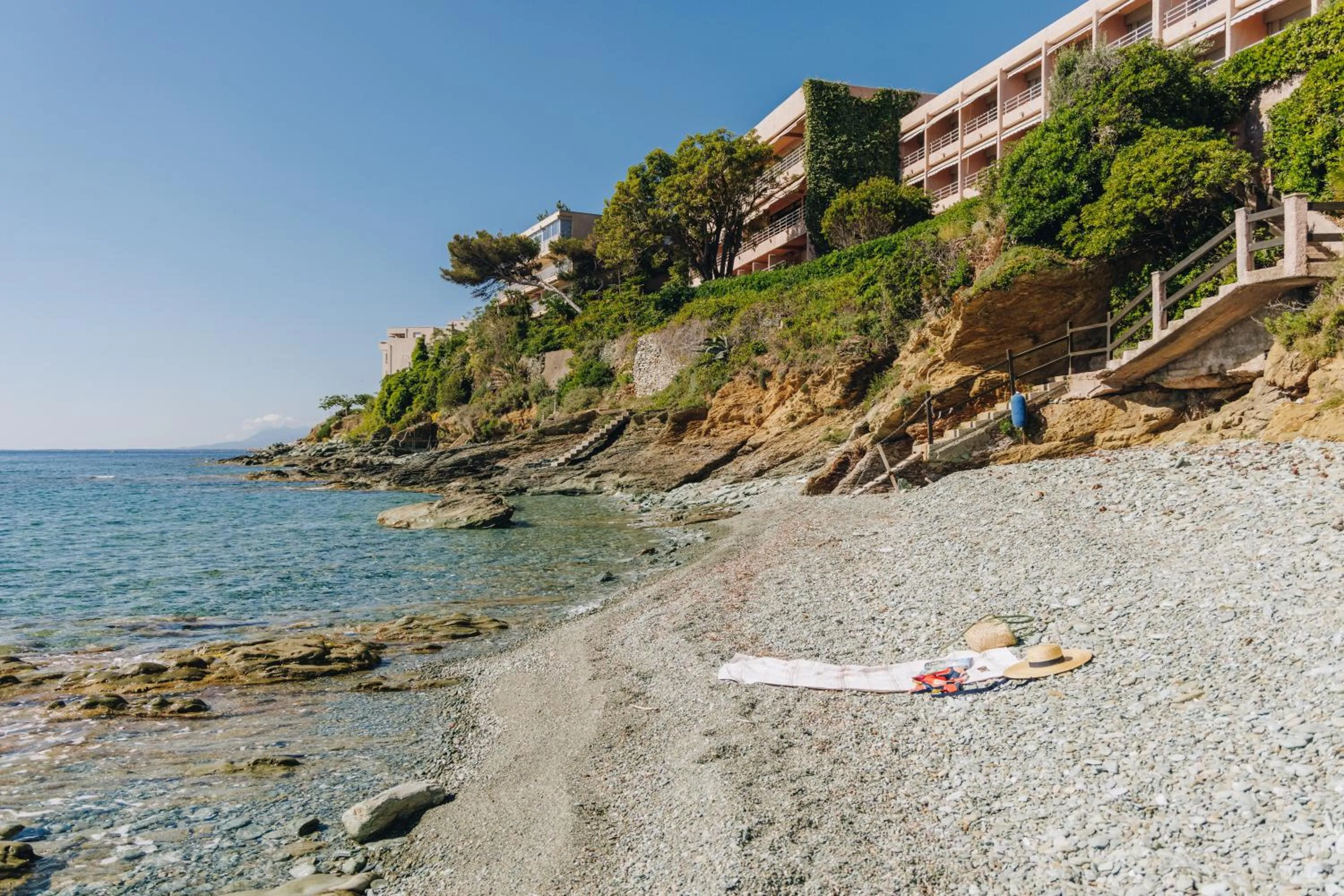 Natural landscape in Alivi